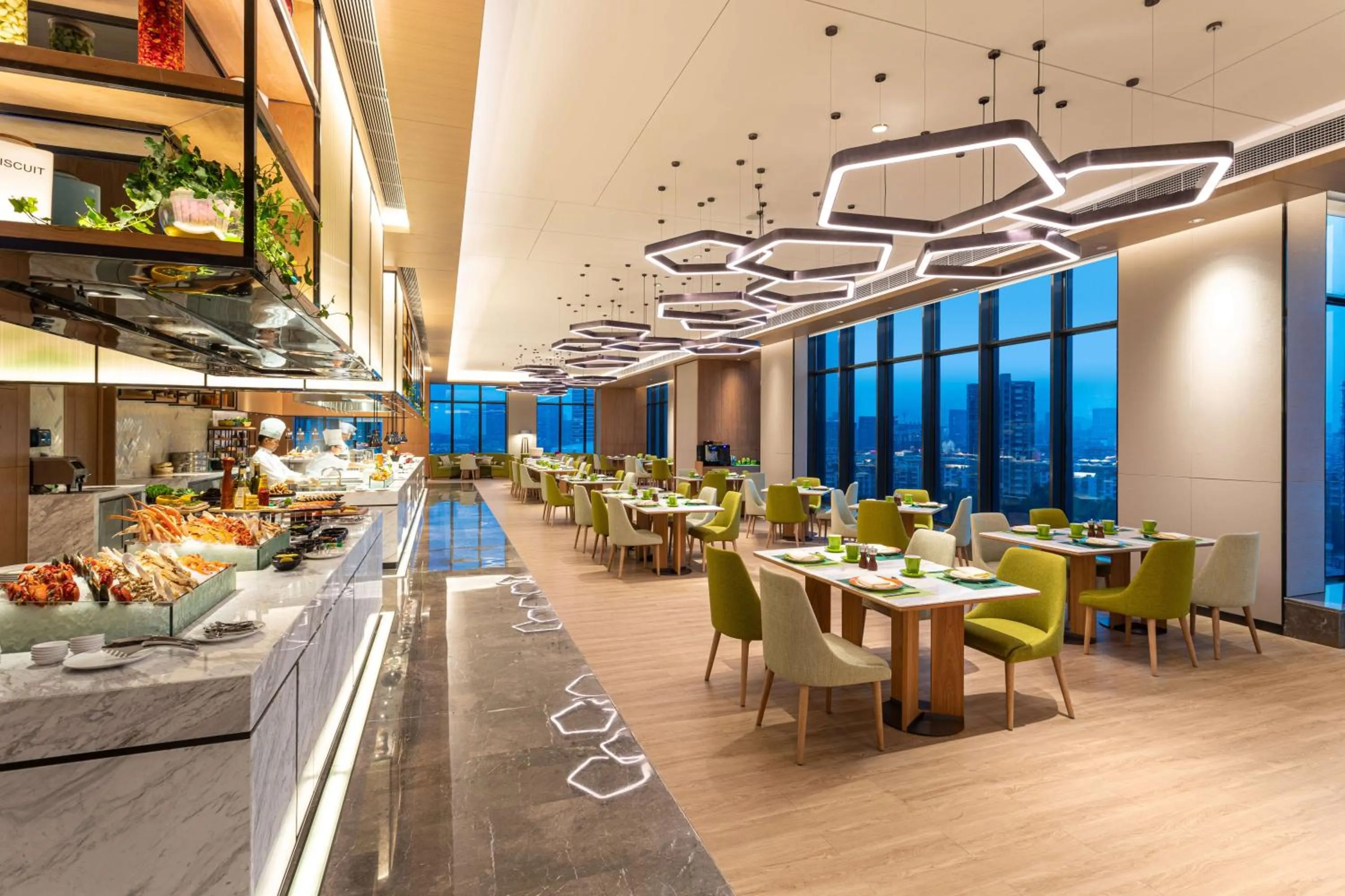 Restaurant/Places to Eat in Holiday Inn Hangzhou Binjiang