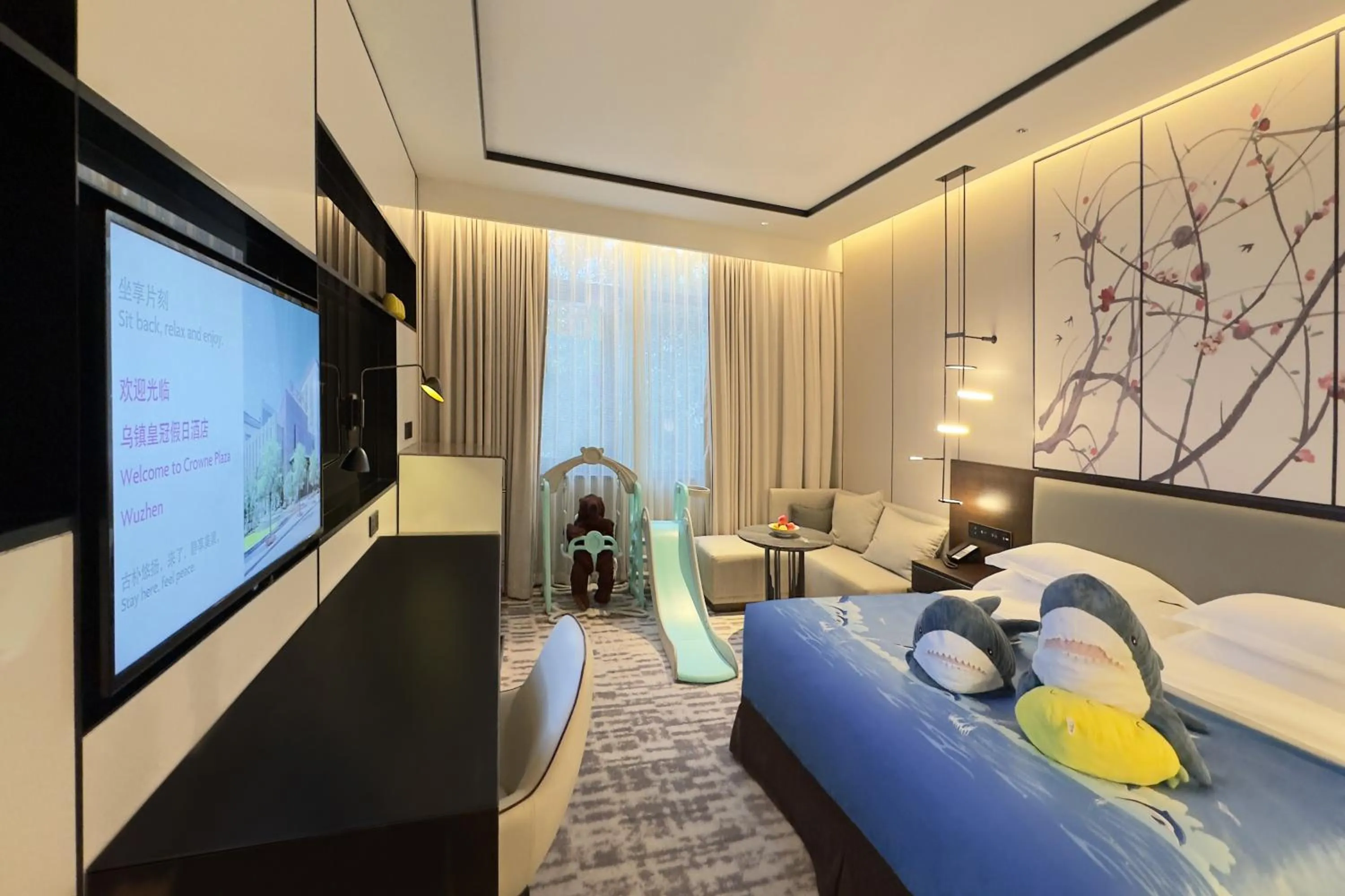 Bedroom, Bed in Crowne Plaza Wuzhen by IHG