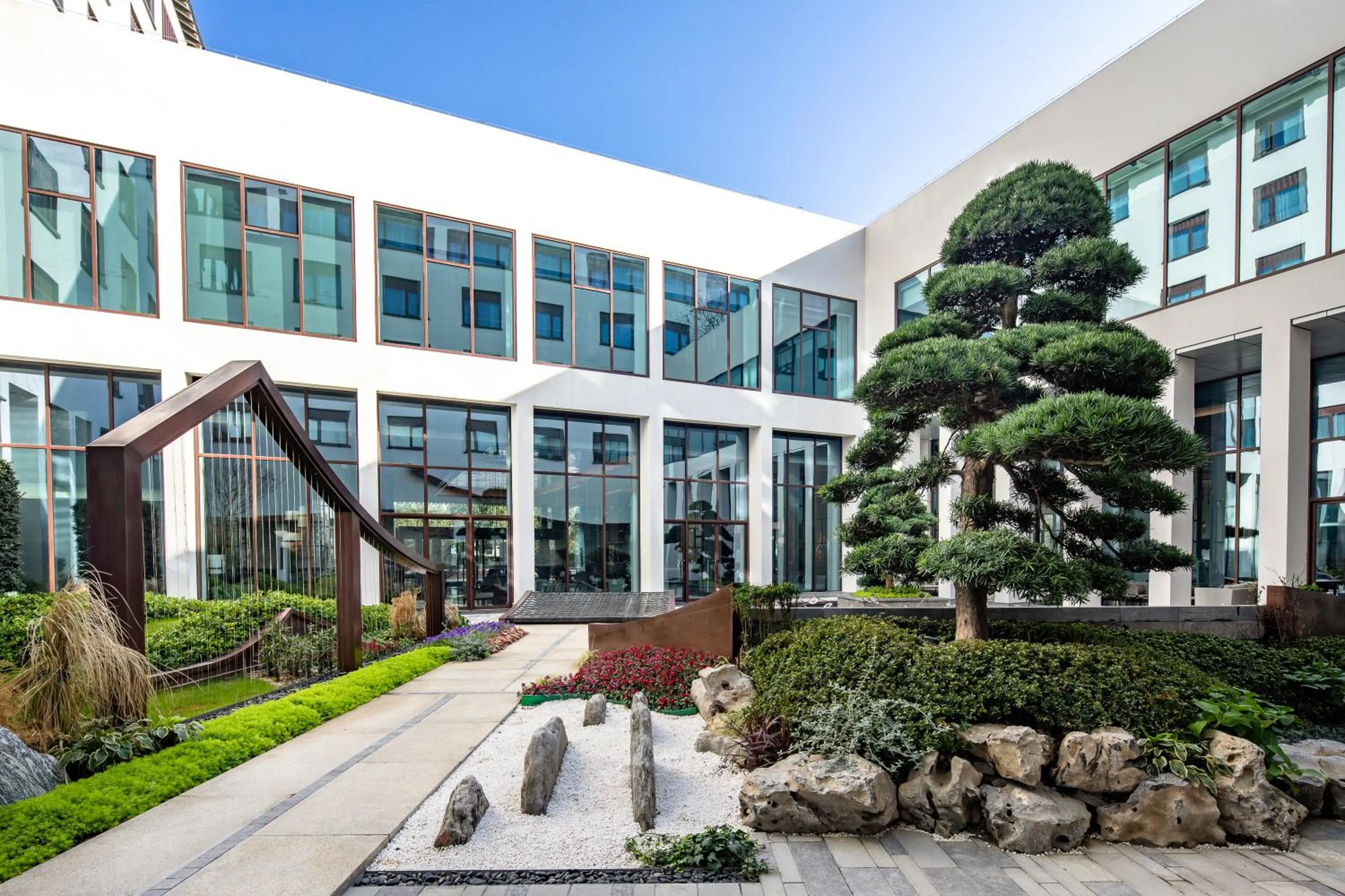 Garden in Crowne Plaza Wuzhen by IHG