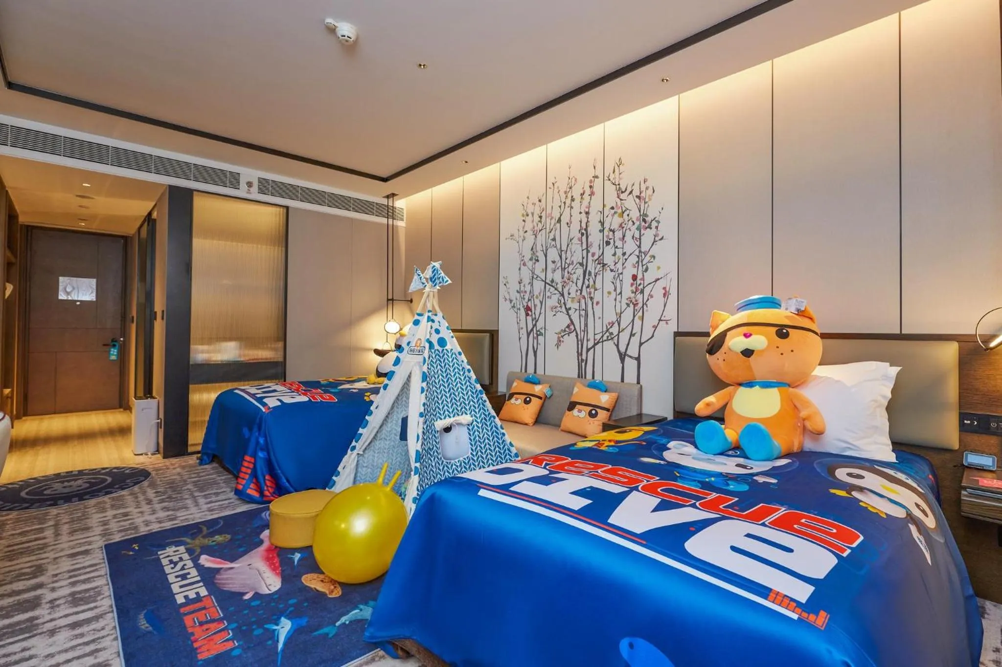 Photo of the whole room in Crowne Plaza Wuzhen by IHG