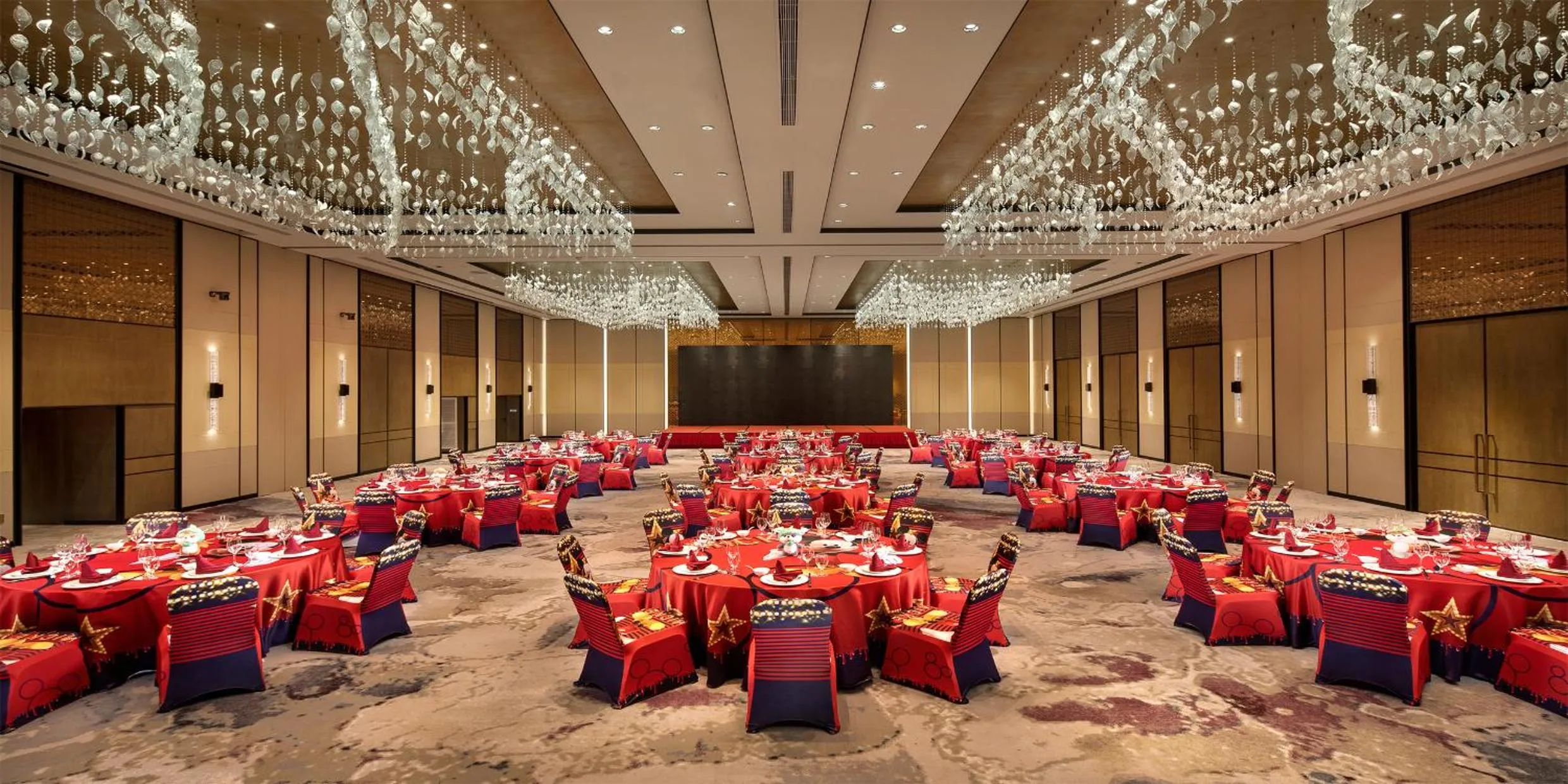 Banquet/Function facilities in Crowne Plaza Wuzhen by IHG