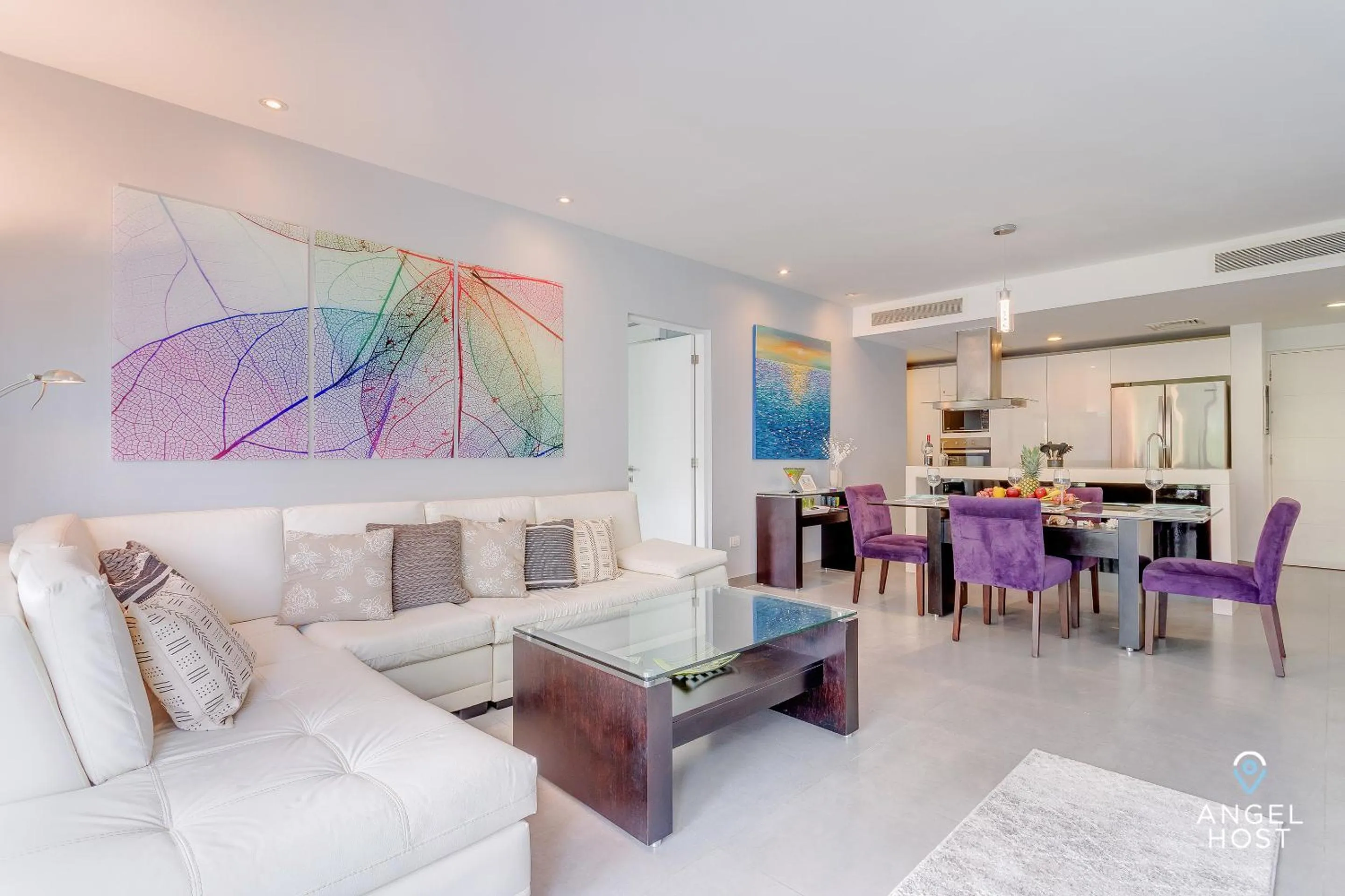 Living room in Golfers' Paradise at Nick Price Residences!