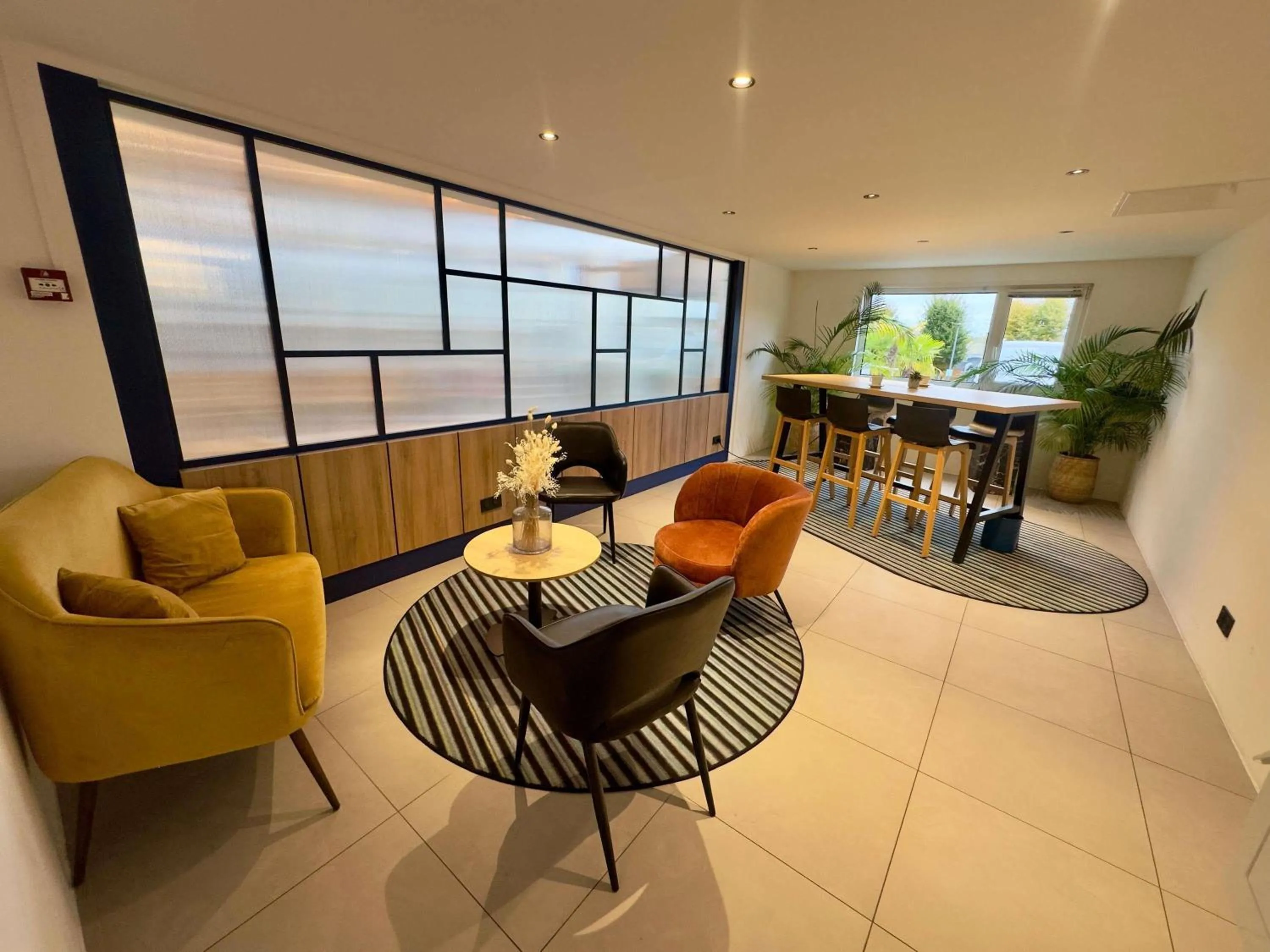 Property building in Mercure Rouen Val de Reuil