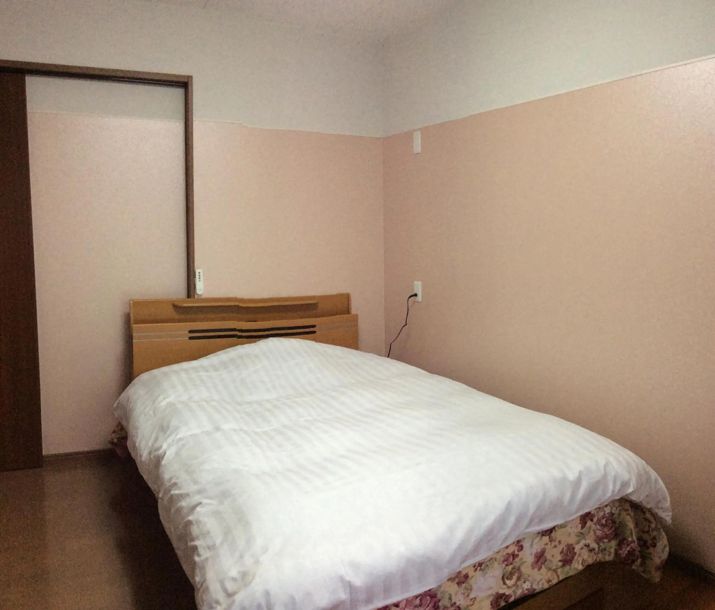 Bed in Kamikatsura House