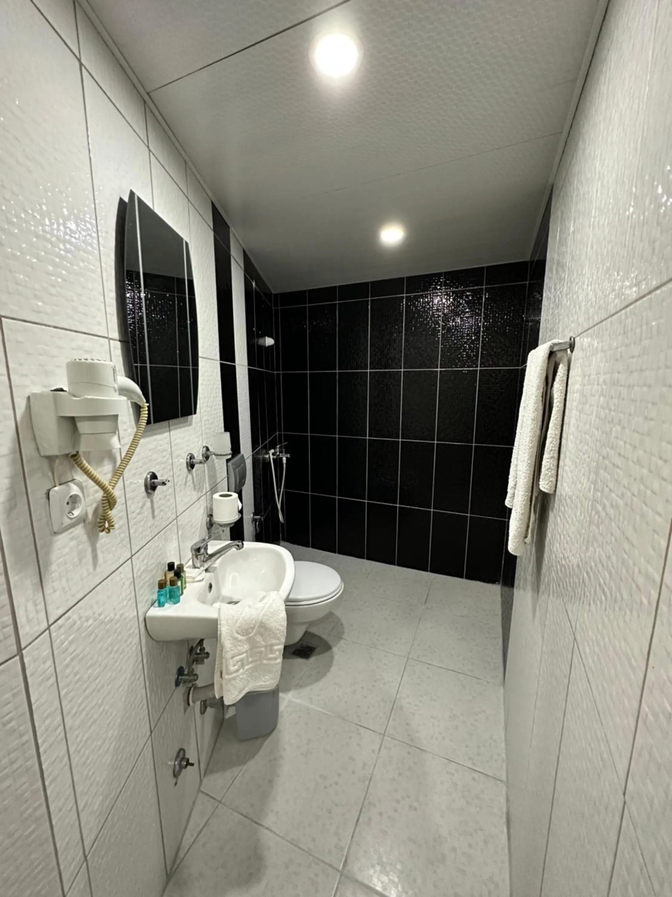 Shower in Alanya Queen Apart Otel