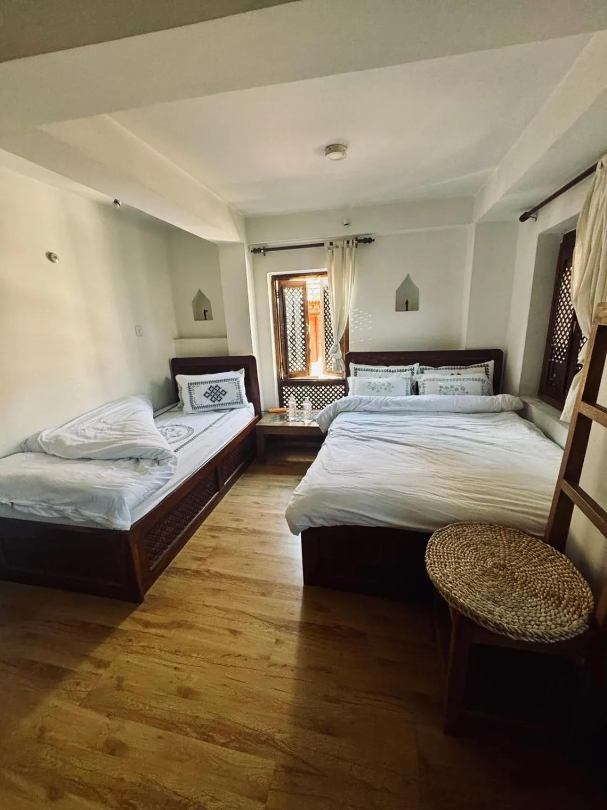 Bed in Sunny Guest House and Cafe