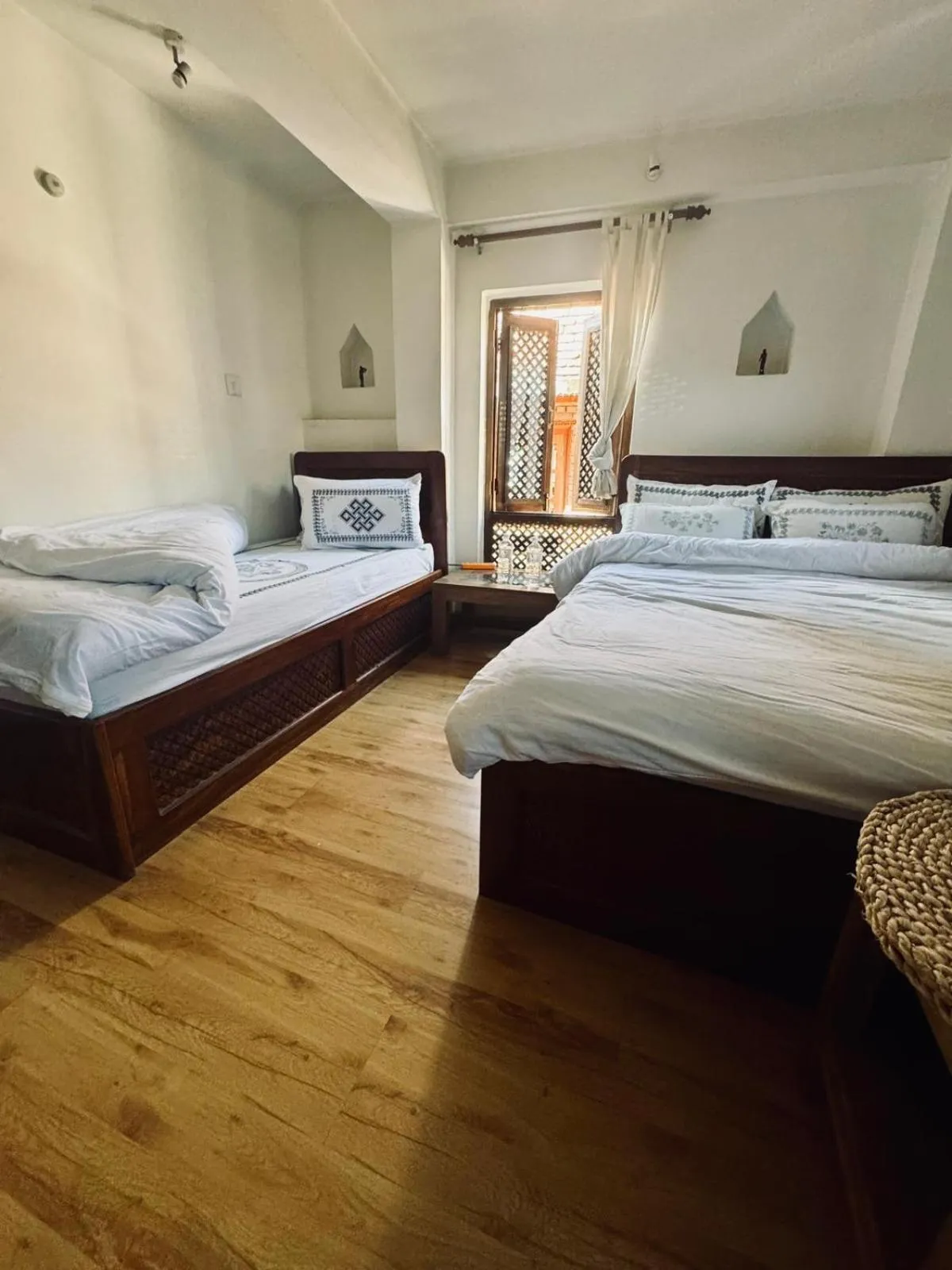 Bed in Sunny Guest House and Cafe