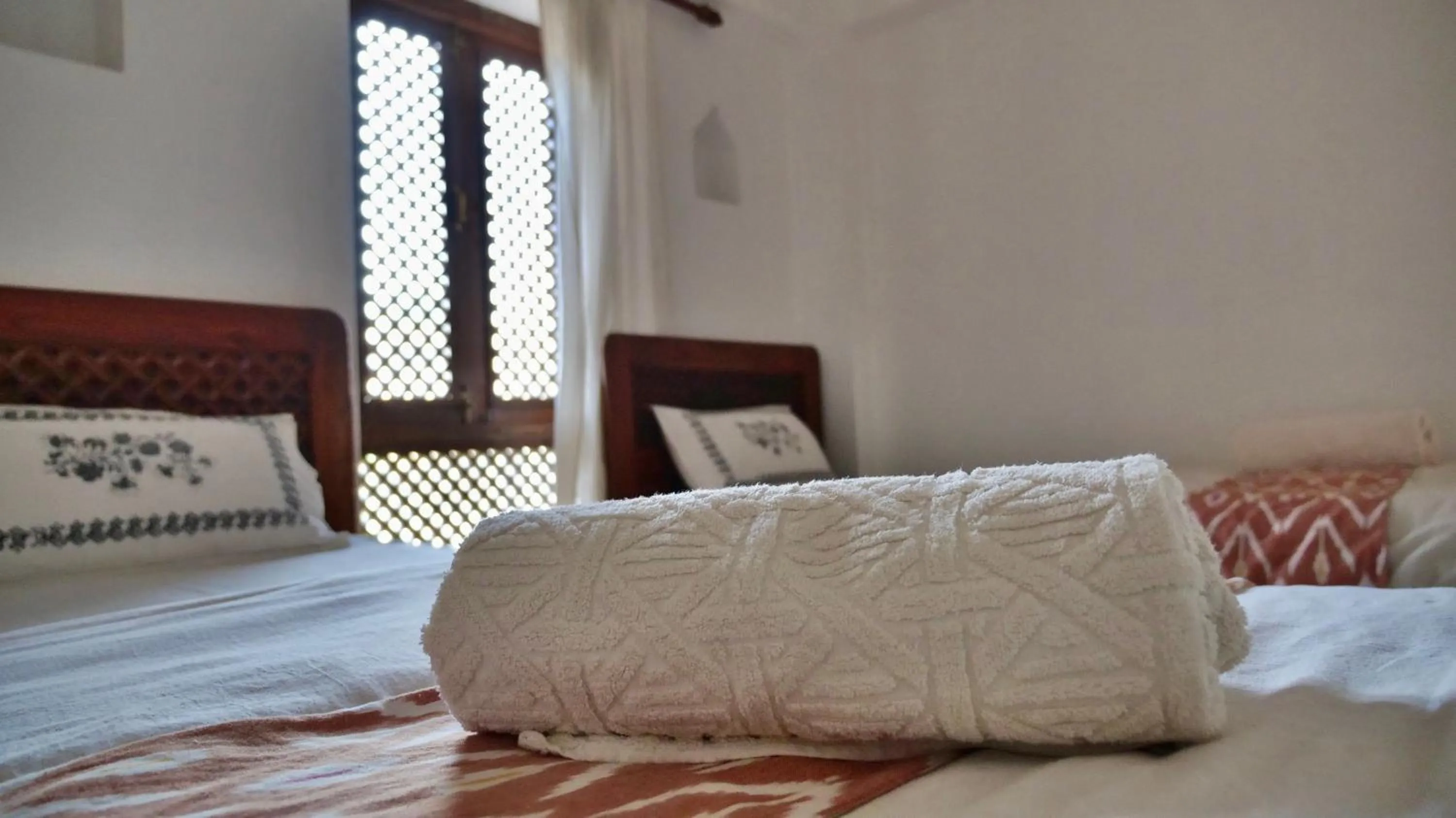 Bed in Sunny Guest House and Cafe