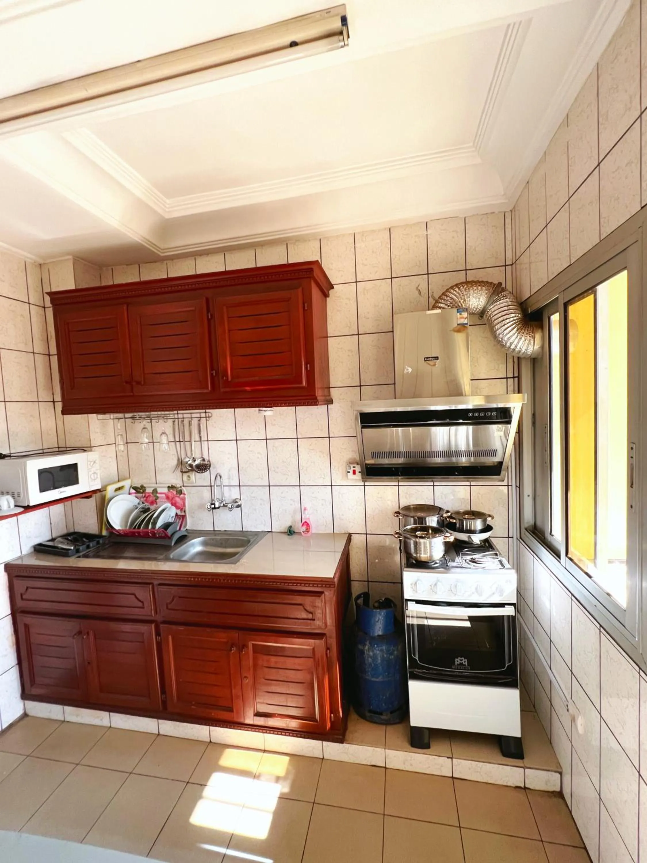 stove in Résidences hôtelières Micheline et Emile BASTOS