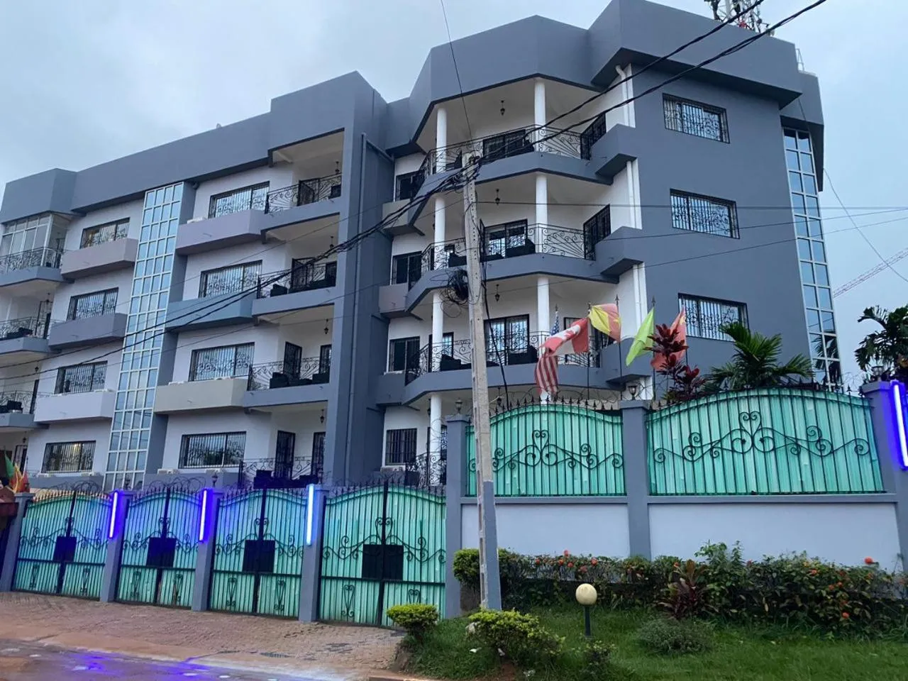 Property building in Résidences hôtelières Micheline et Emile BASTOS