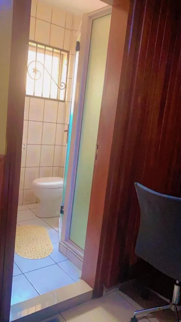 Bathroom in Résidences hôtelières Micheline et Emile BASTOS