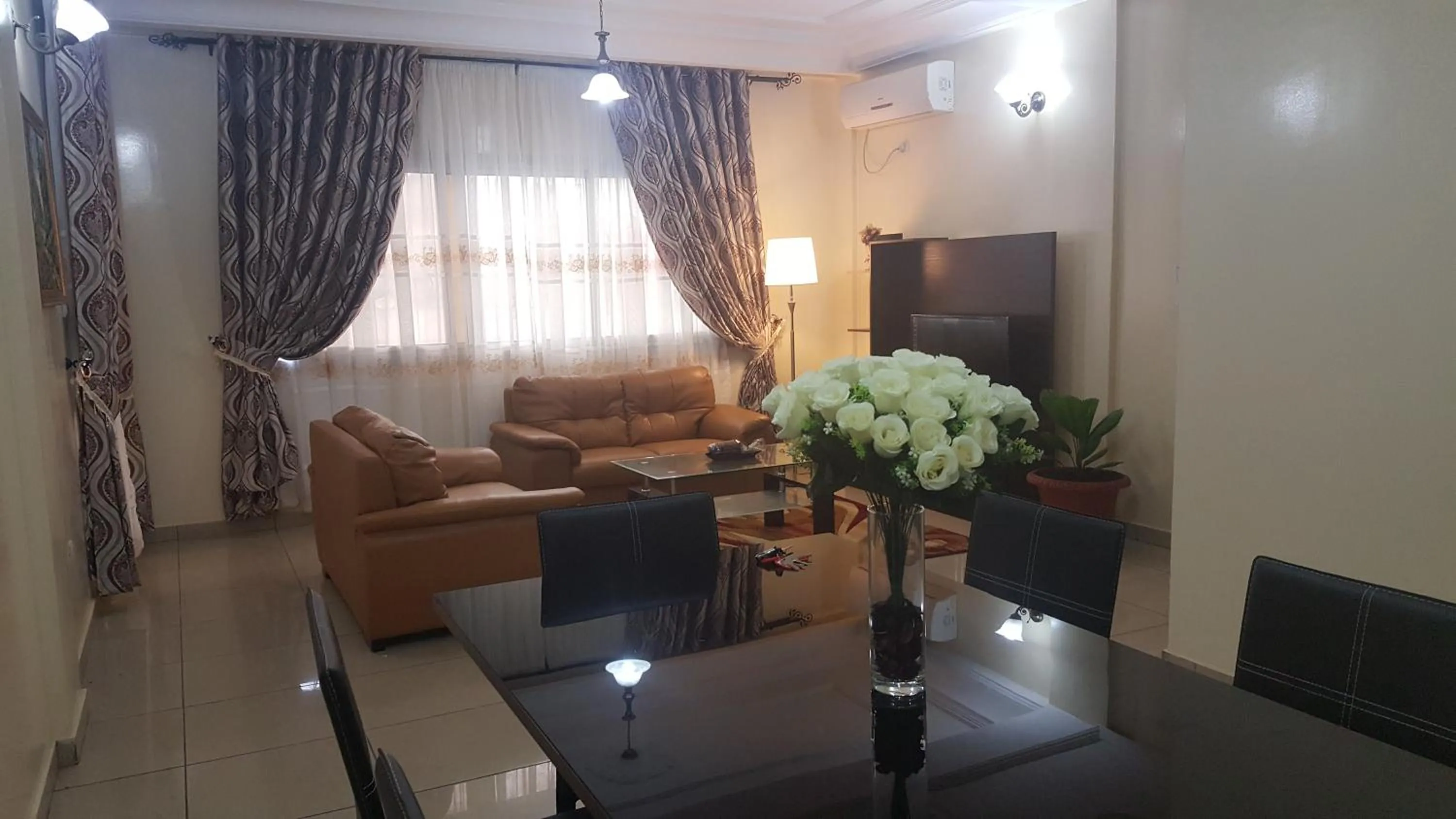 Living room in Résidences hôtelières Micheline et Emile BASTOS