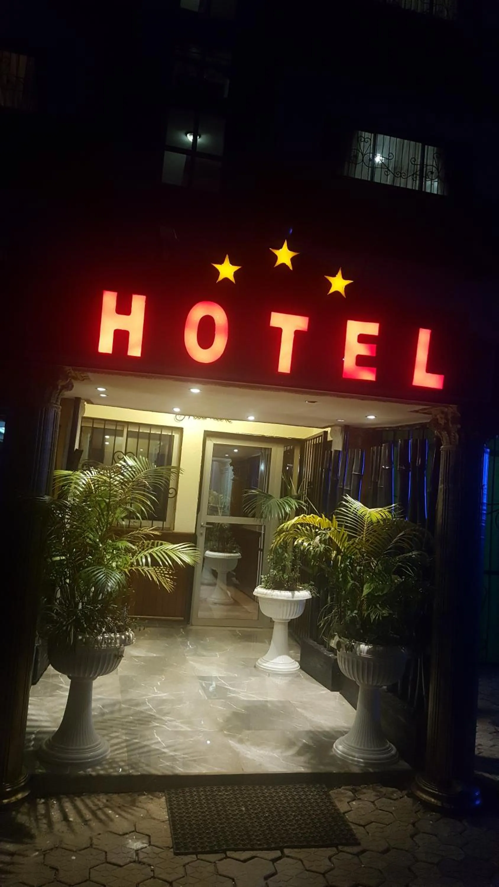 Facade/entrance in Résidences hôtelières Micheline et Emile BASTOS