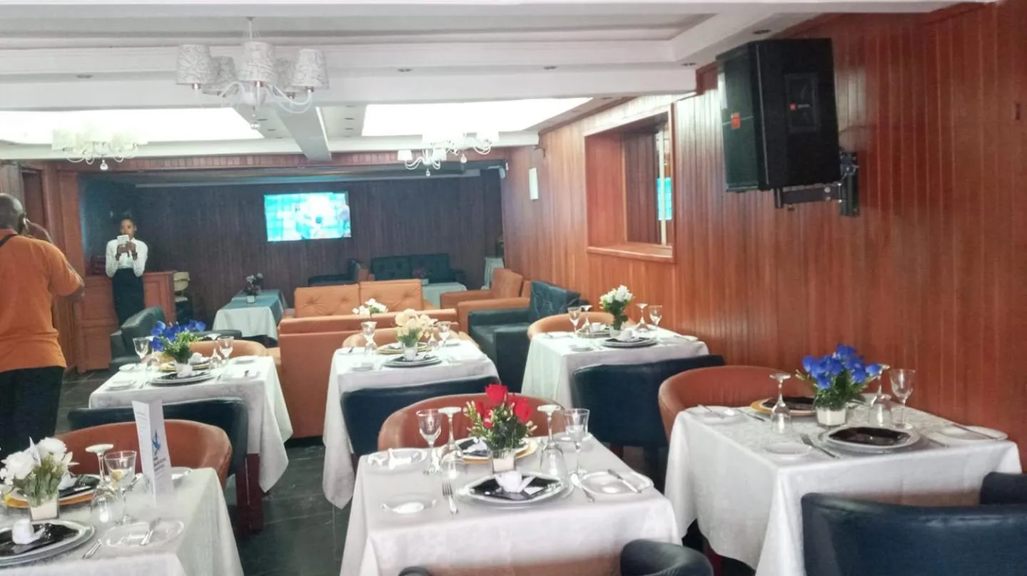 Restaurant/places to eat in Résidences hôtelières Micheline et Emile BASTOS