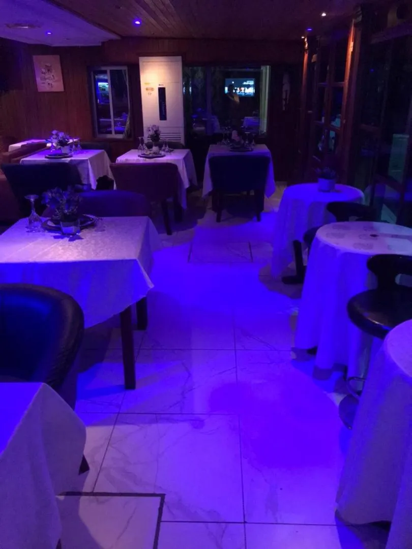 Restaurant/places to eat in Résidences hôtelières Micheline et Emile BASTOS