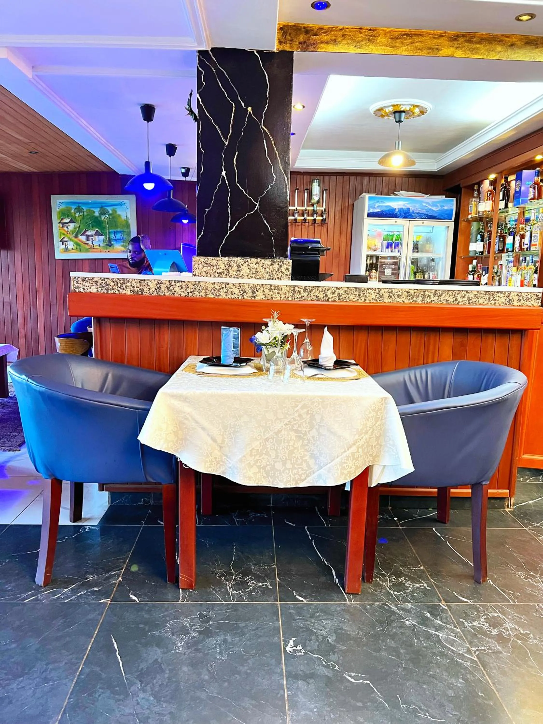 Restaurant/places to eat in Résidences hôtelières Micheline et Emile BASTOS