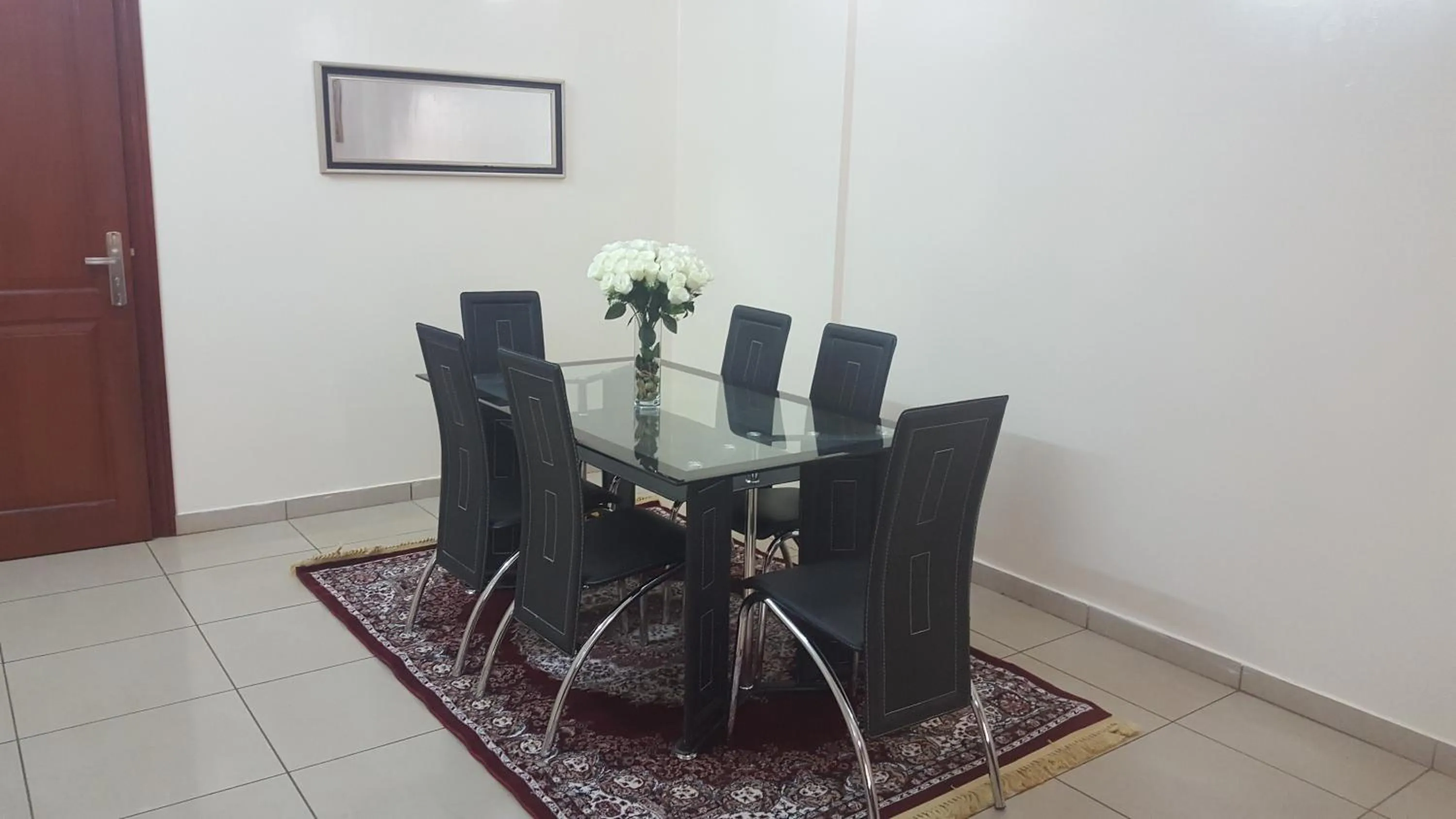 Dining area in Résidences hôtelières Micheline et Emile BASTOS