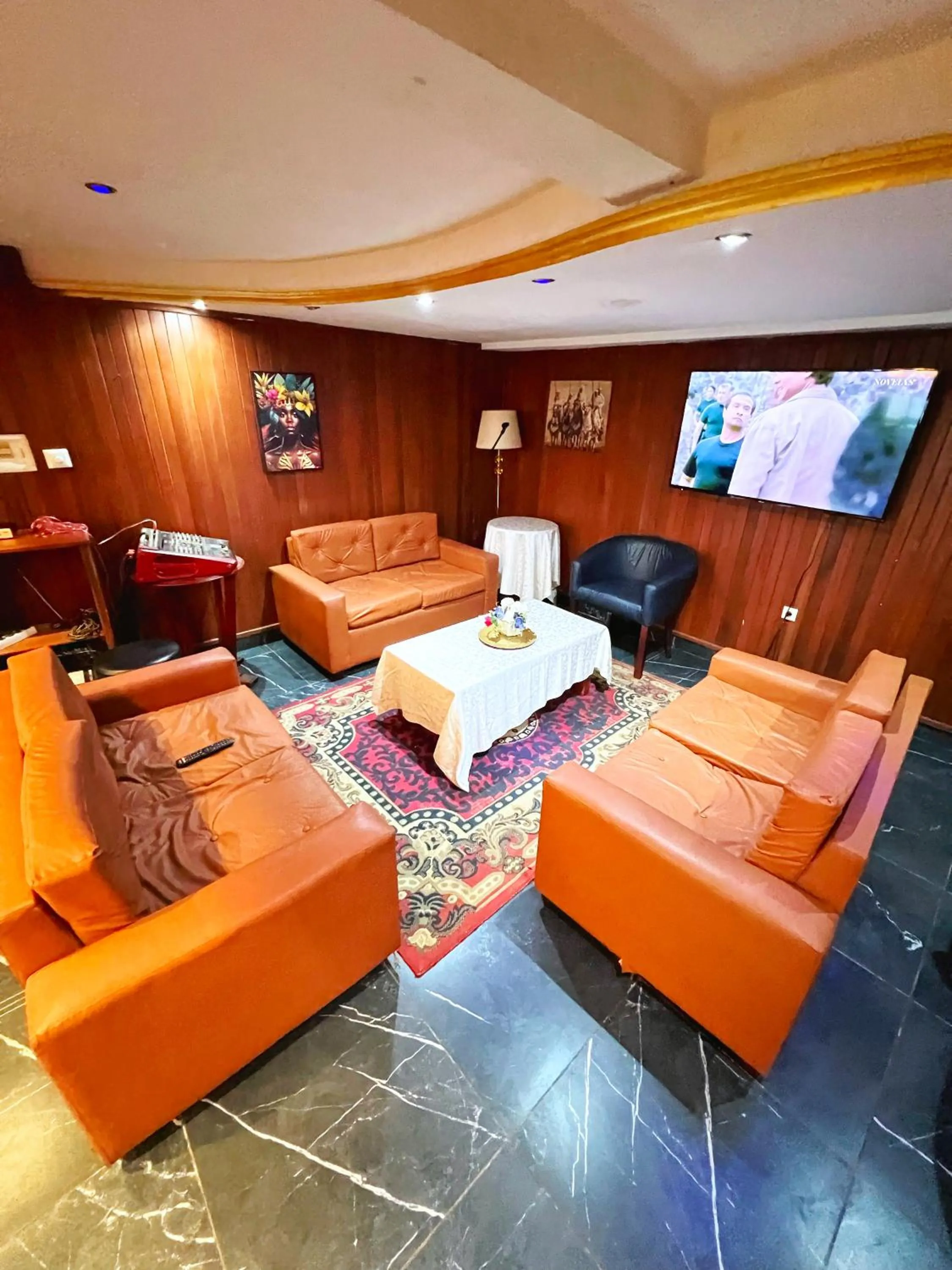 Restaurant/places to eat in Résidences hôtelières Micheline et Emile BASTOS