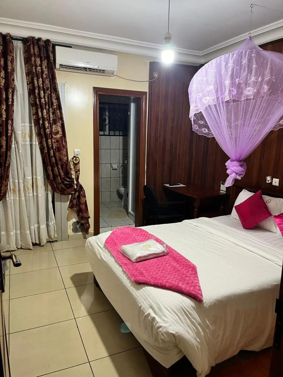 Bedroom, Bed in Résidences hôtelières Micheline et Emile BASTOS