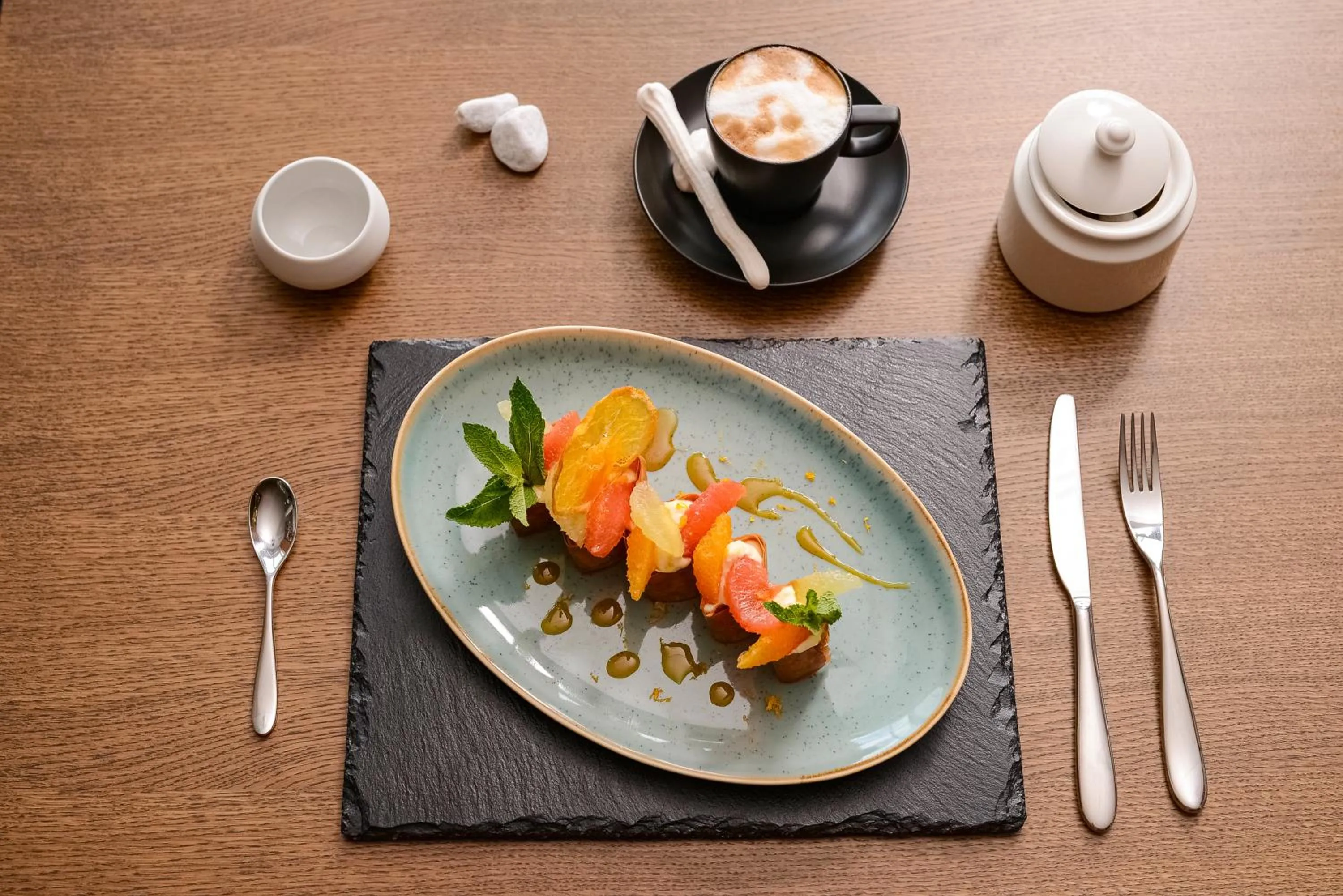 Restaurant/places to eat in Mercure Geneva Airport