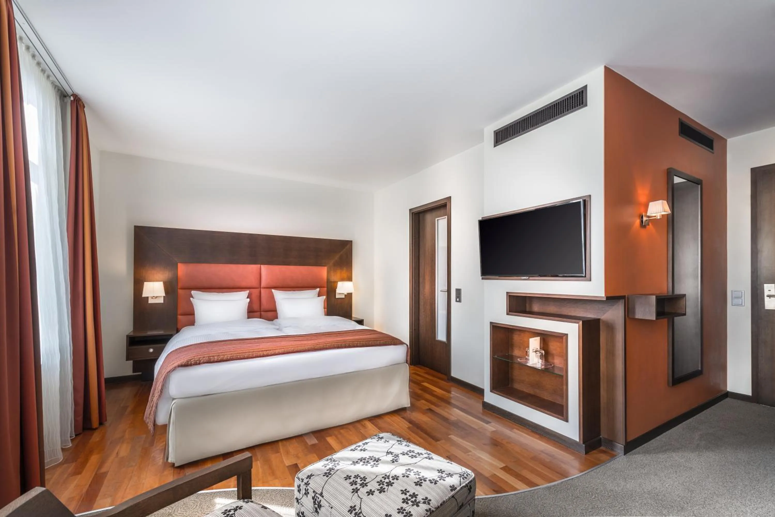 TV and multimedia, Bed in Aparthotel Treudelberg Hamburg