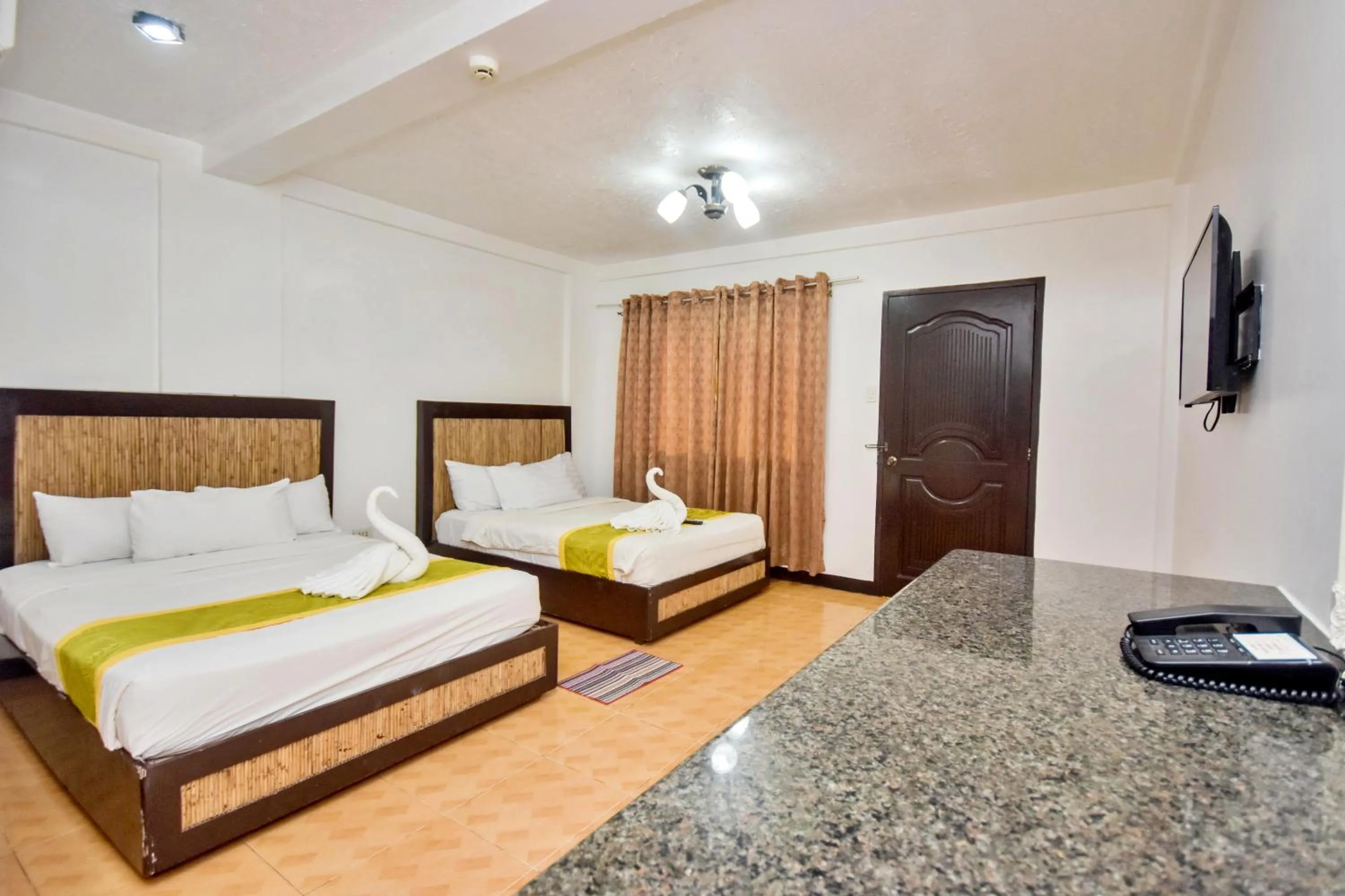 Bedroom, Bed in Bamboo Beach Resort & Restaurant