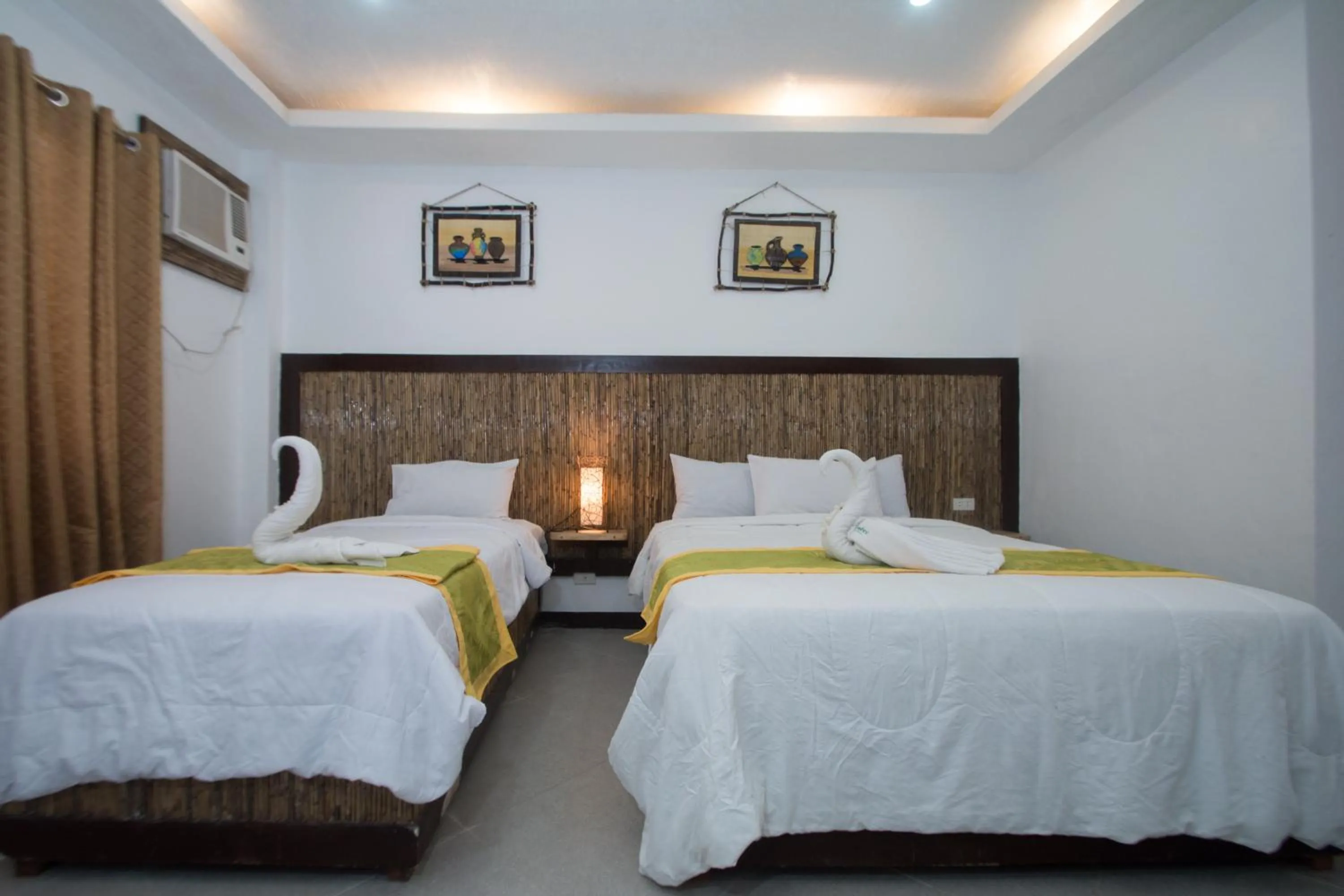 Bedroom, Bed in Bamboo Beach Resort & Restaurant