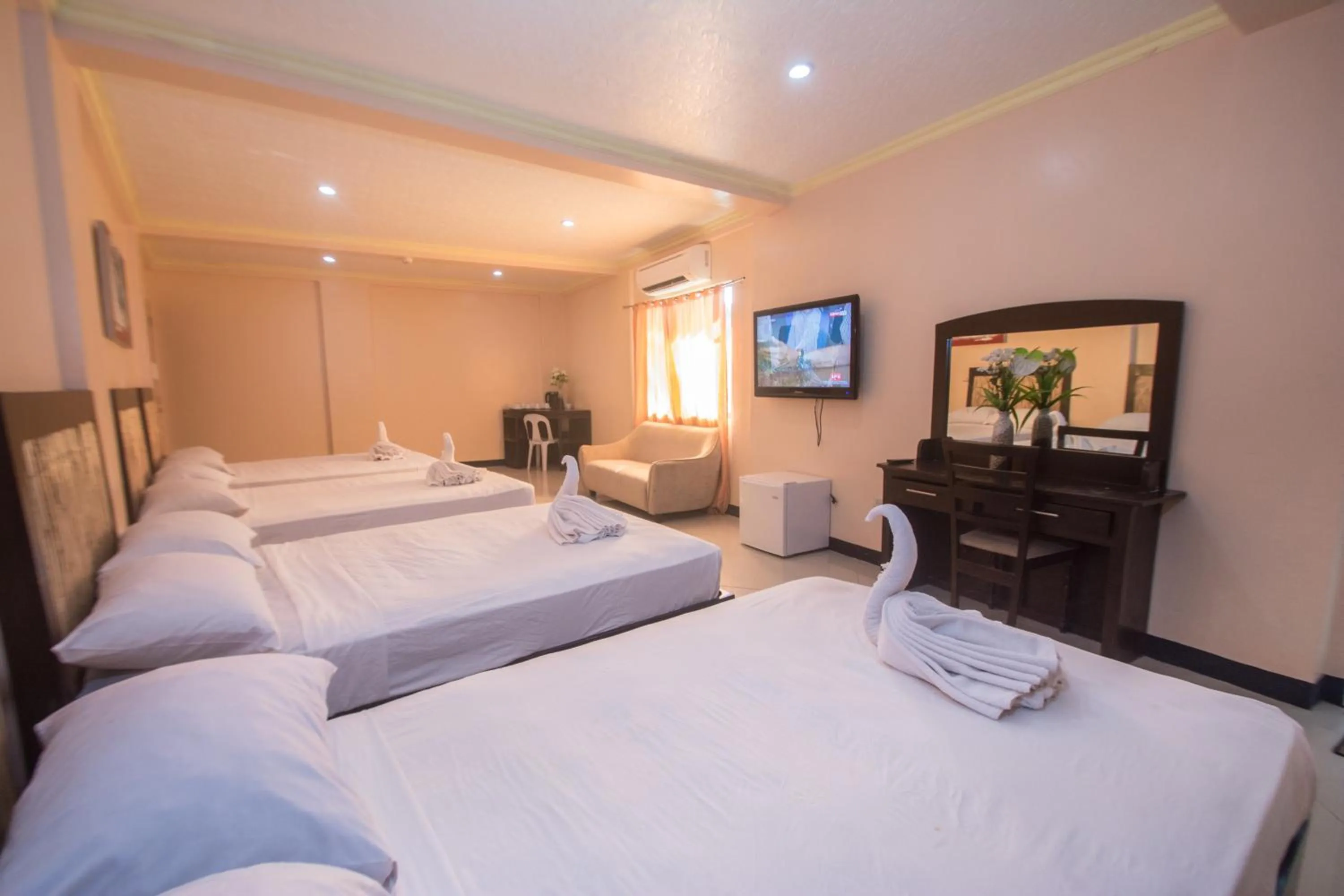 Bedroom, Bed in Bamboo Beach Resort & Restaurant