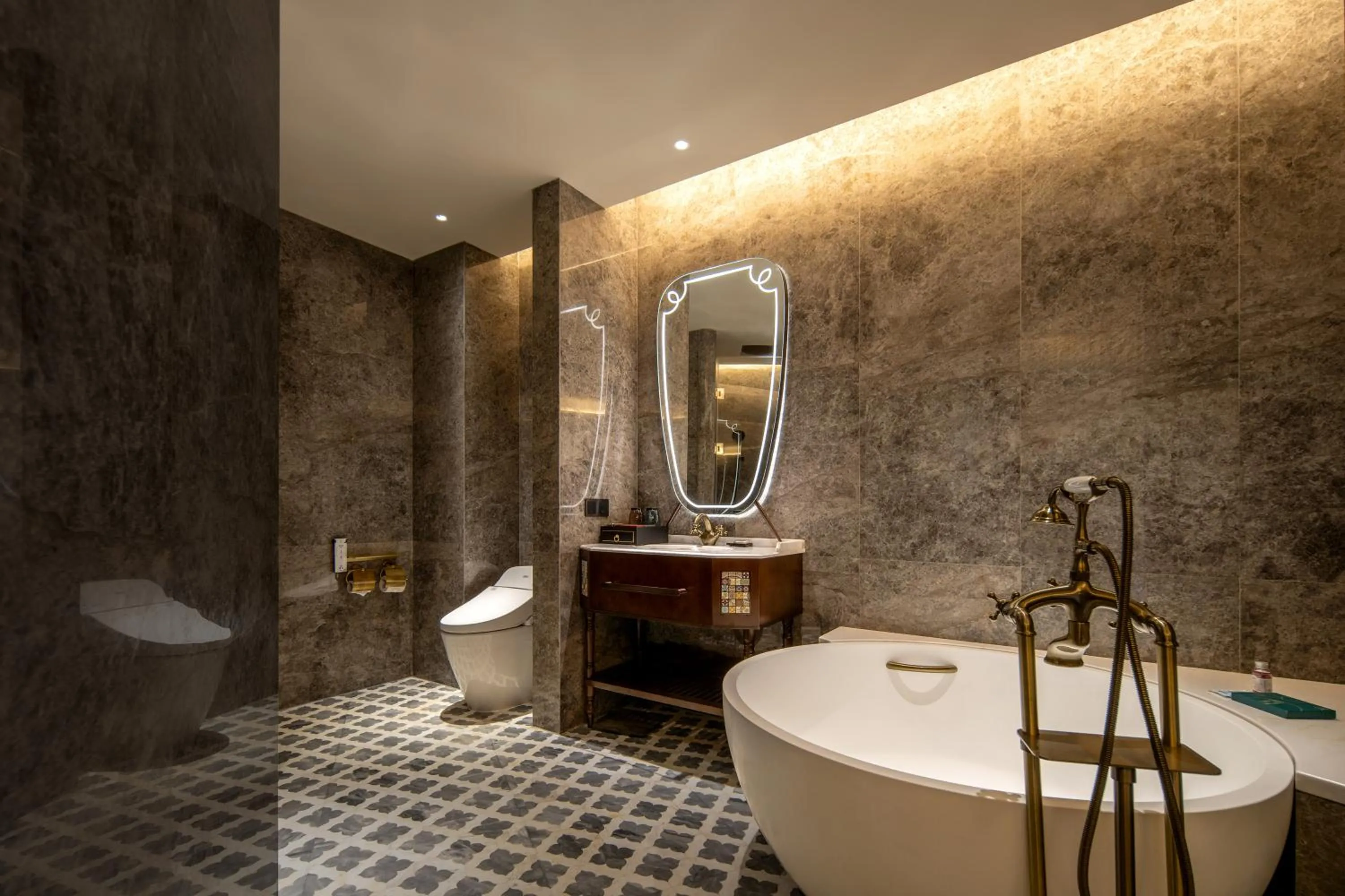 Xiamen Lujiang Harbourview Hotel