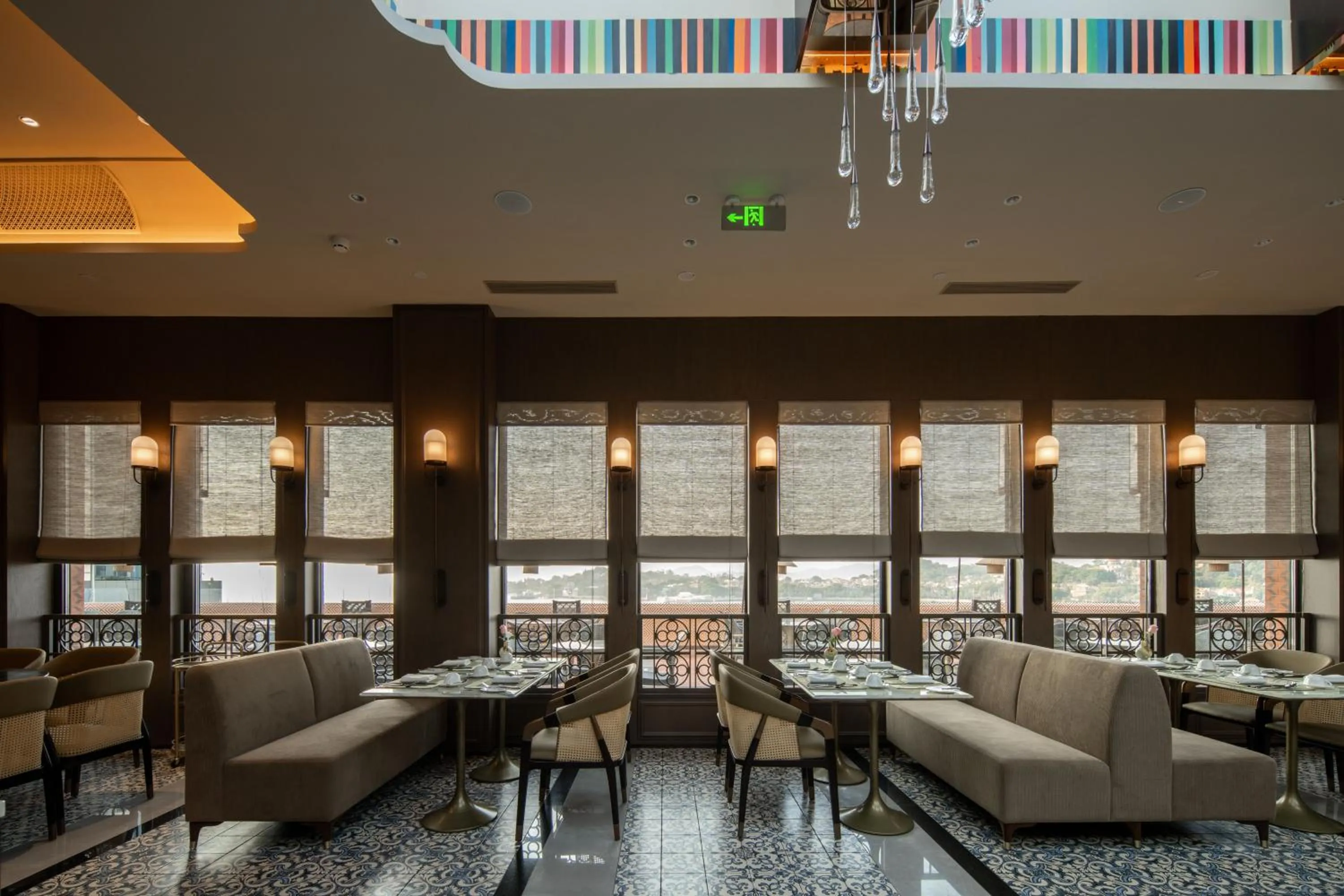 Restaurant/places to eat in Xiamen Lujiang Harbourview Hotel