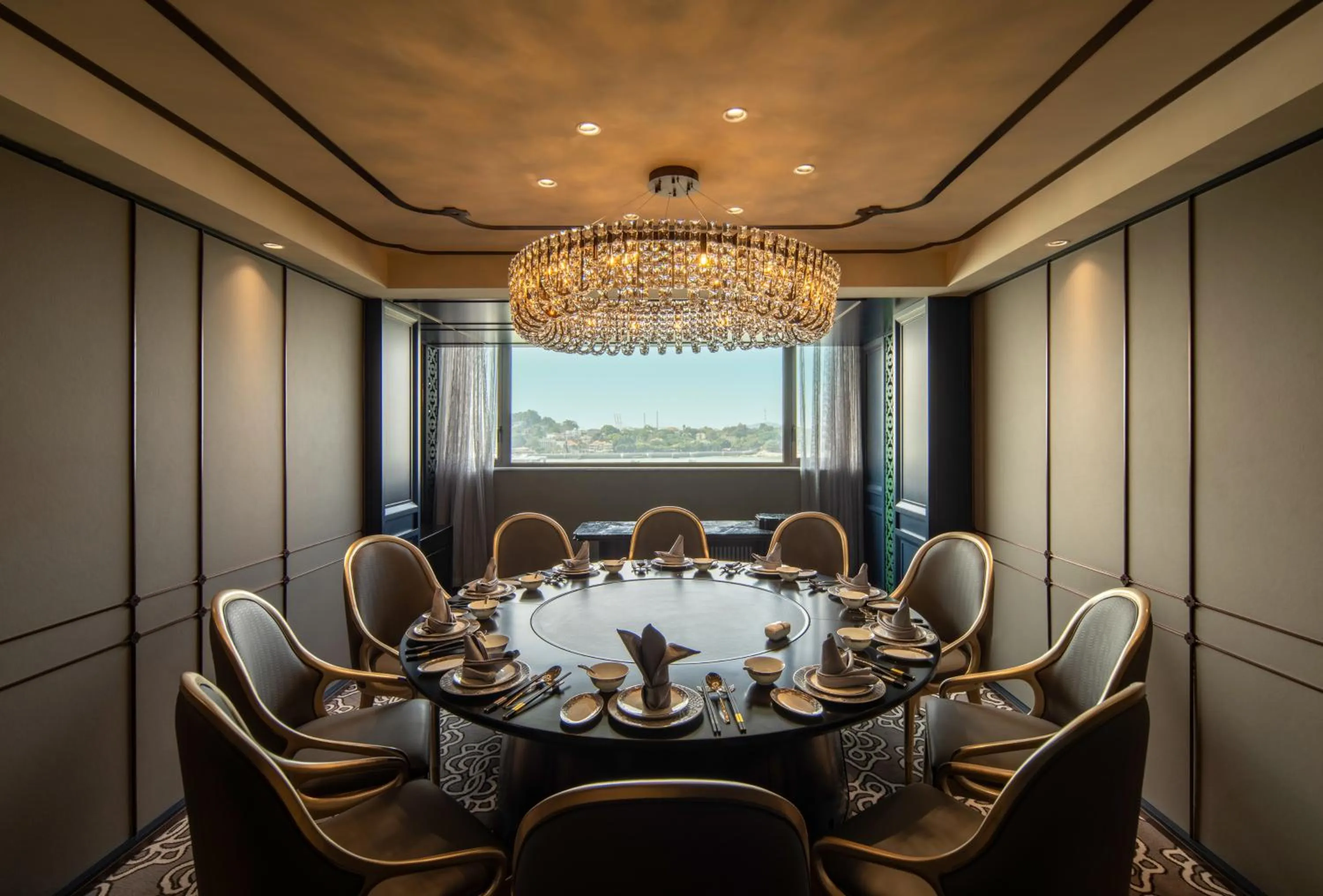 Xiamen Lujiang Harbourview Hotel
