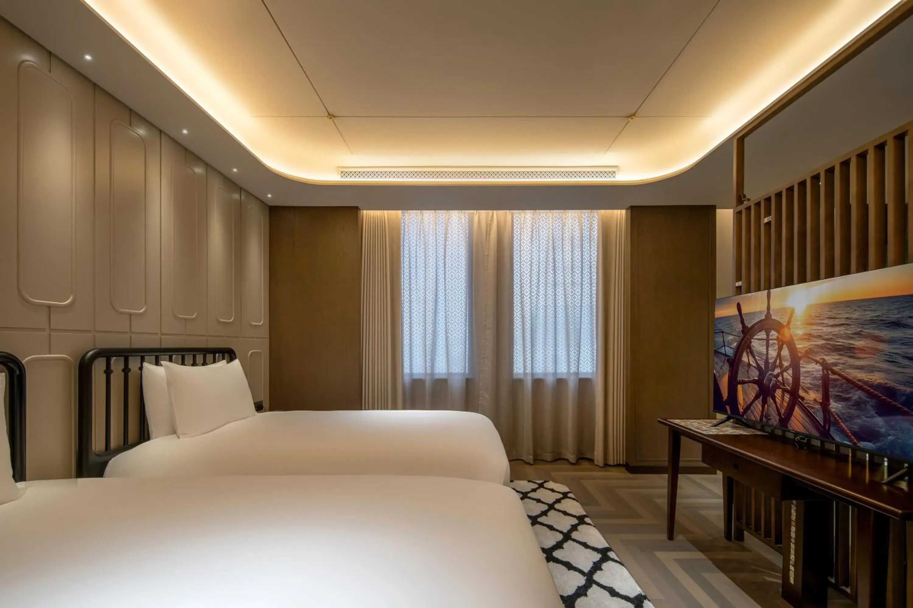 Deluxe Double or Twin Room in Xiamen Lujiang Harbourview Hotel Deluxe Double or Twin Room in Xiamen Lujiang Harbourview Hotel