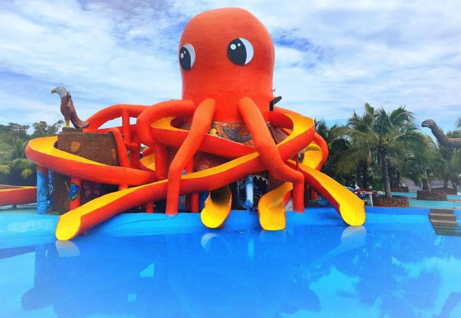 Pool view in Phi Phi Mountain Beach Resort SHA Certified