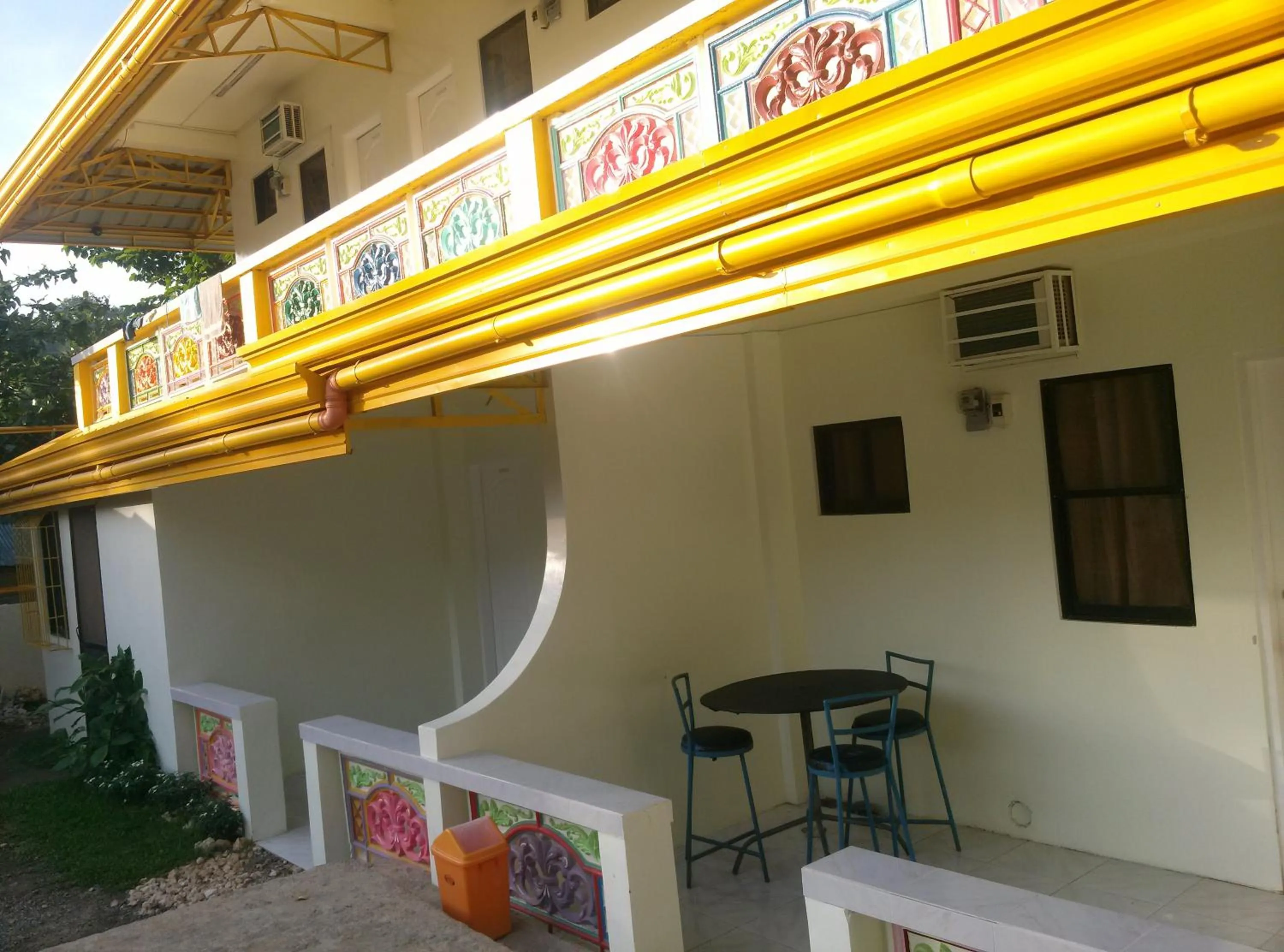 Facade/entrance in Bambooze Hauz