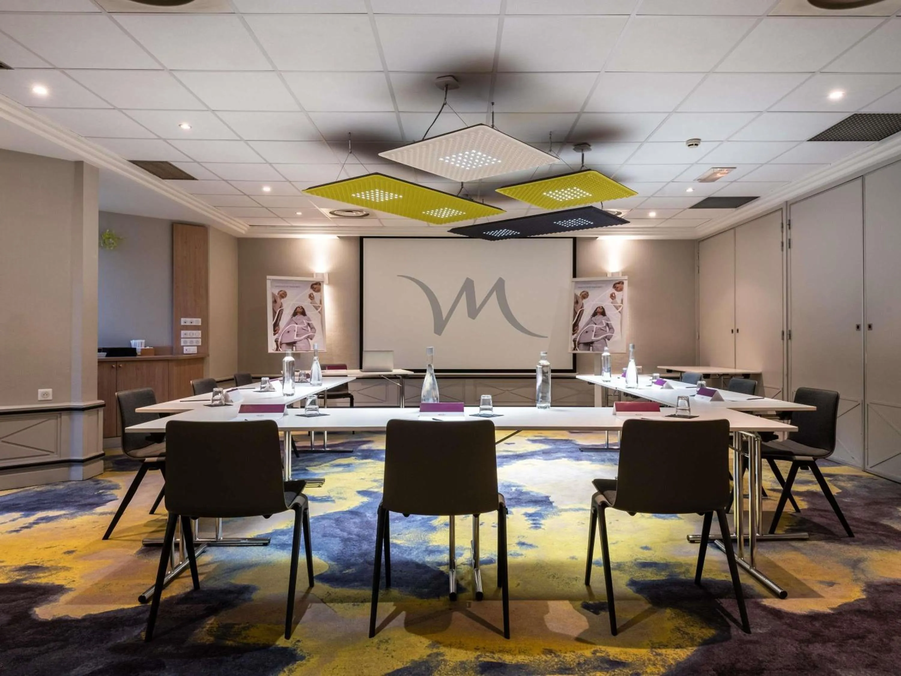 Meeting/conference room in Mercure Grenoble Meylan