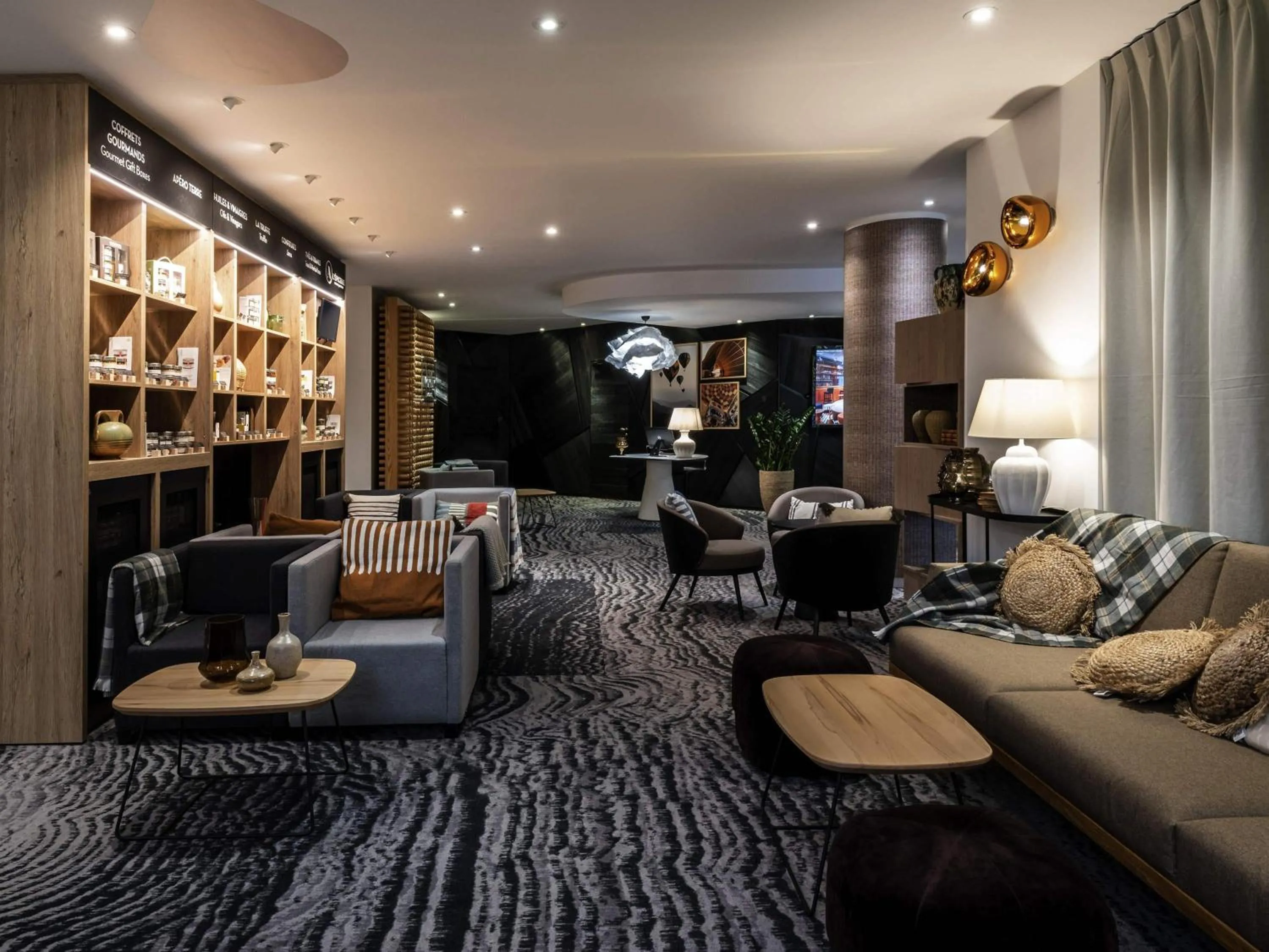 Property building in Mercure Grenoble Meylan