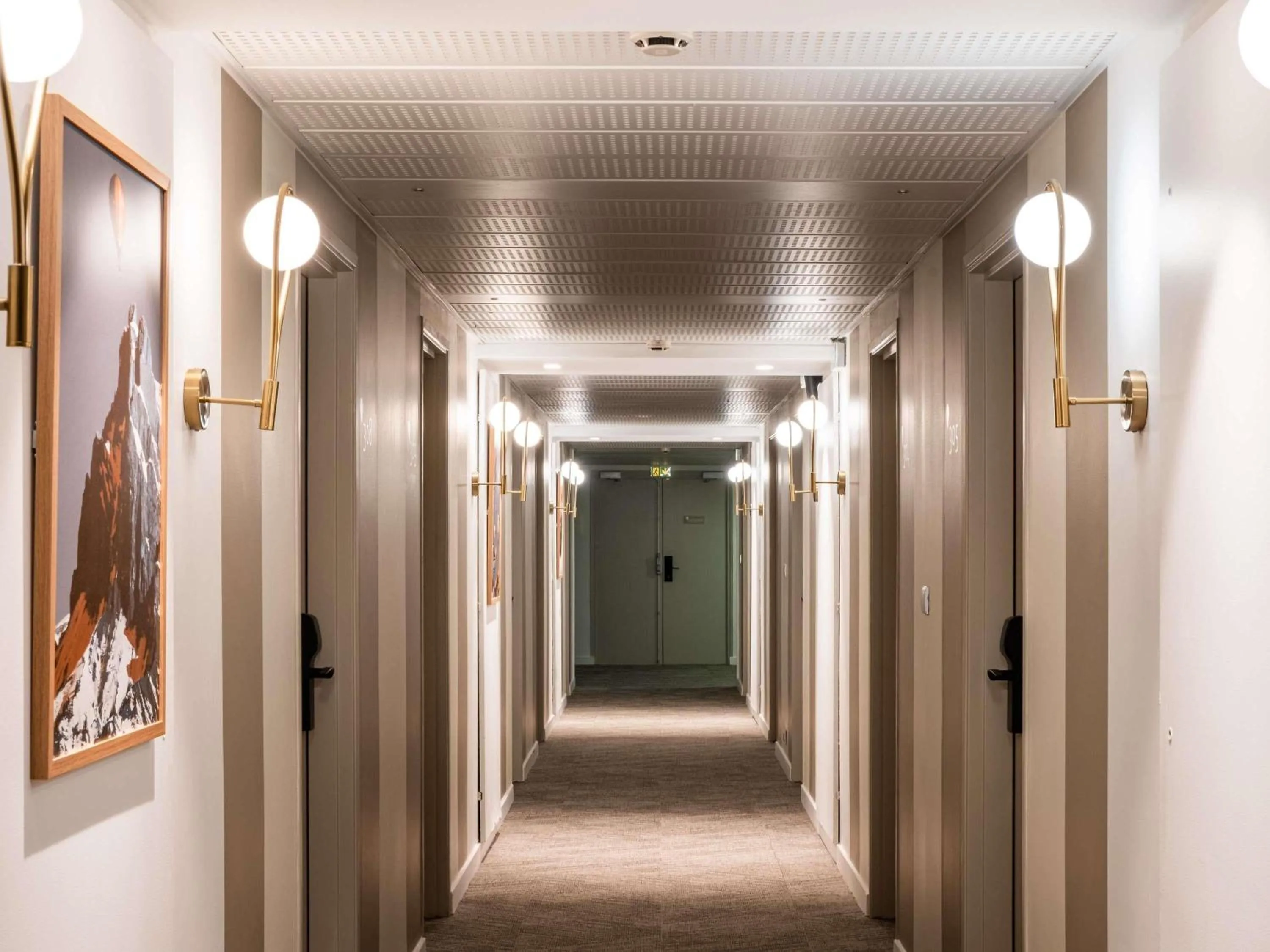 Bedroom in Mercure Grenoble Meylan