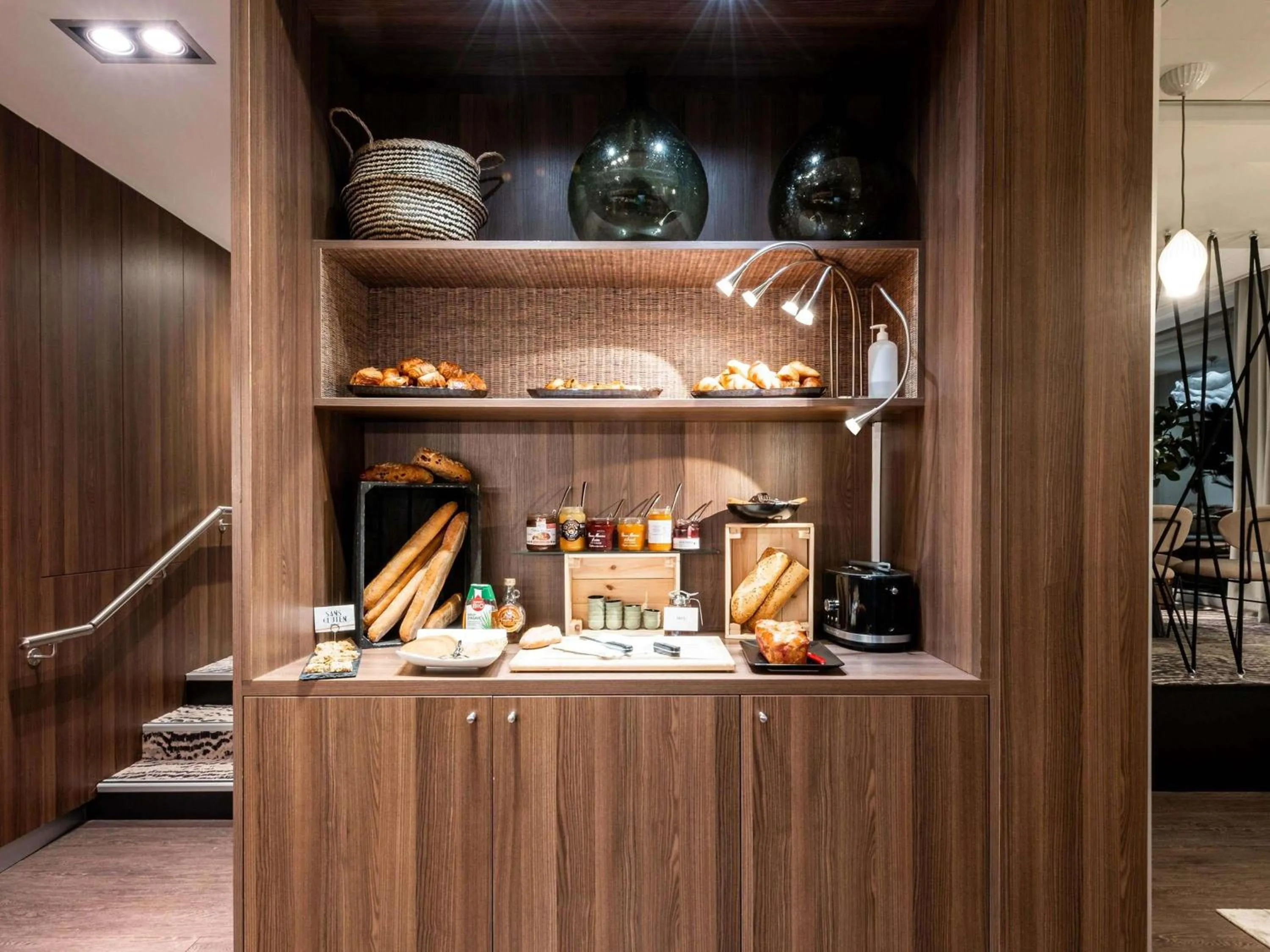 Breakfast in Mercure Grenoble Meylan