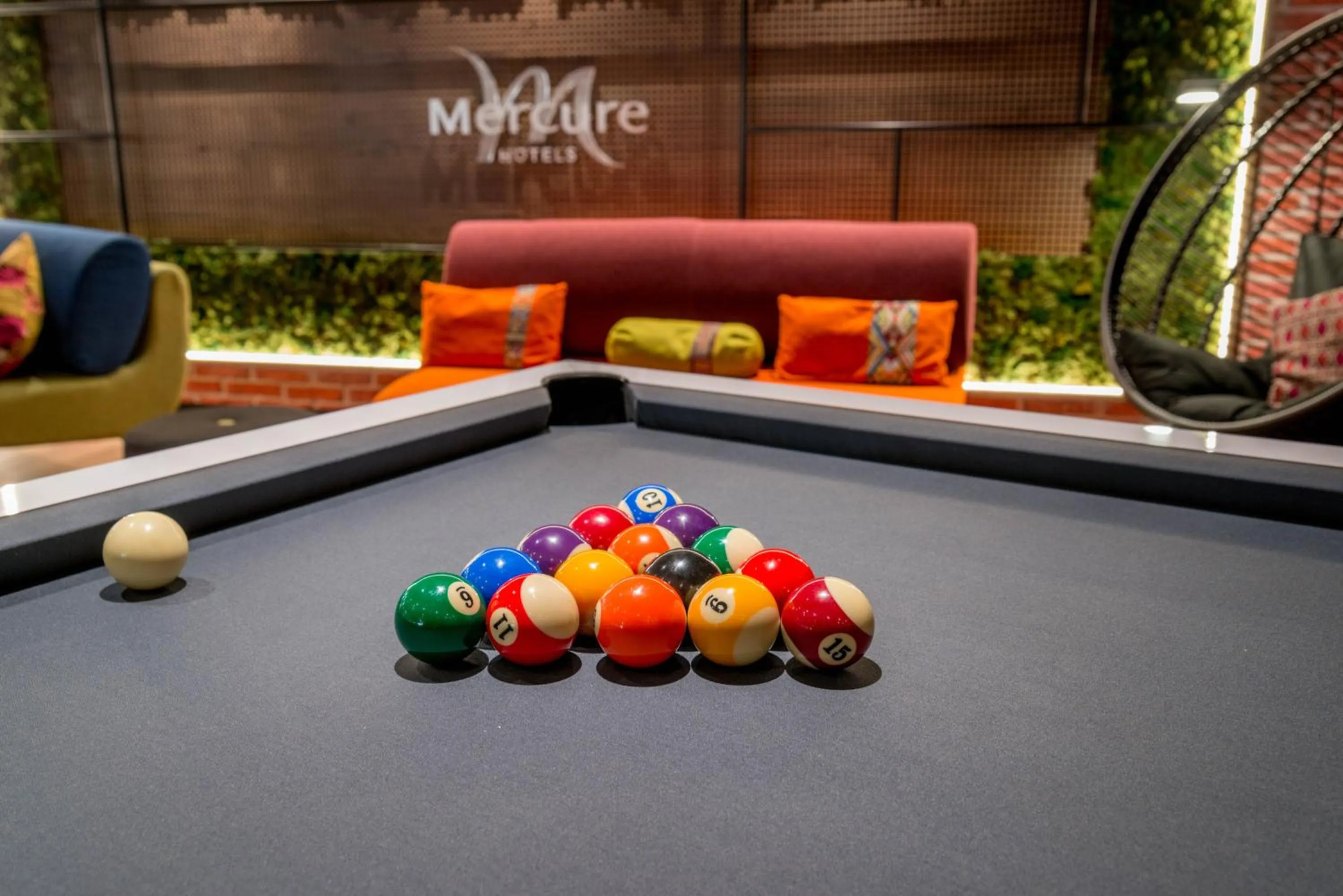 Billiard in Hotel Mercure Toulouse Centre Compans