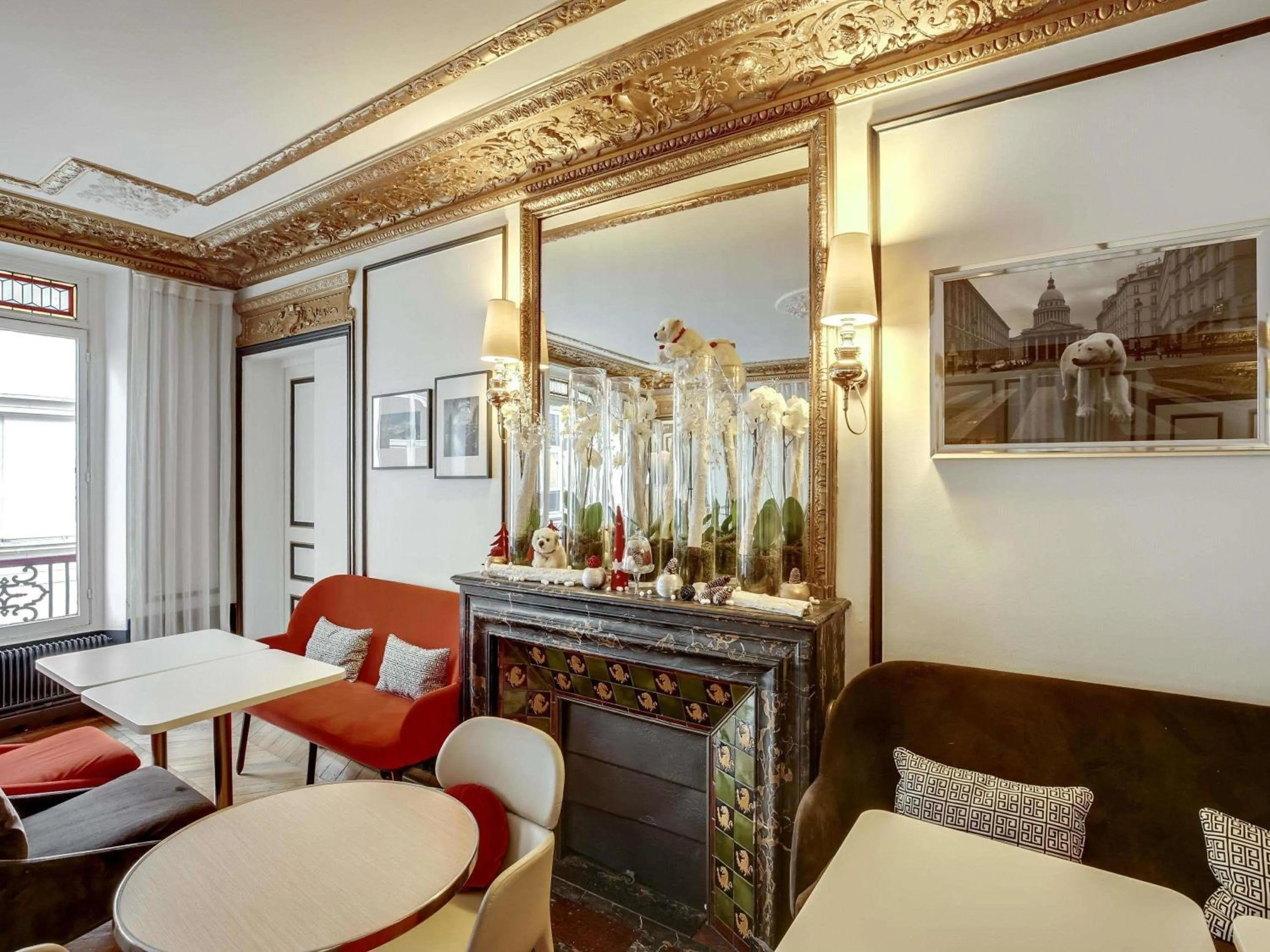 Property building in Mercure Paris Opera Louvre