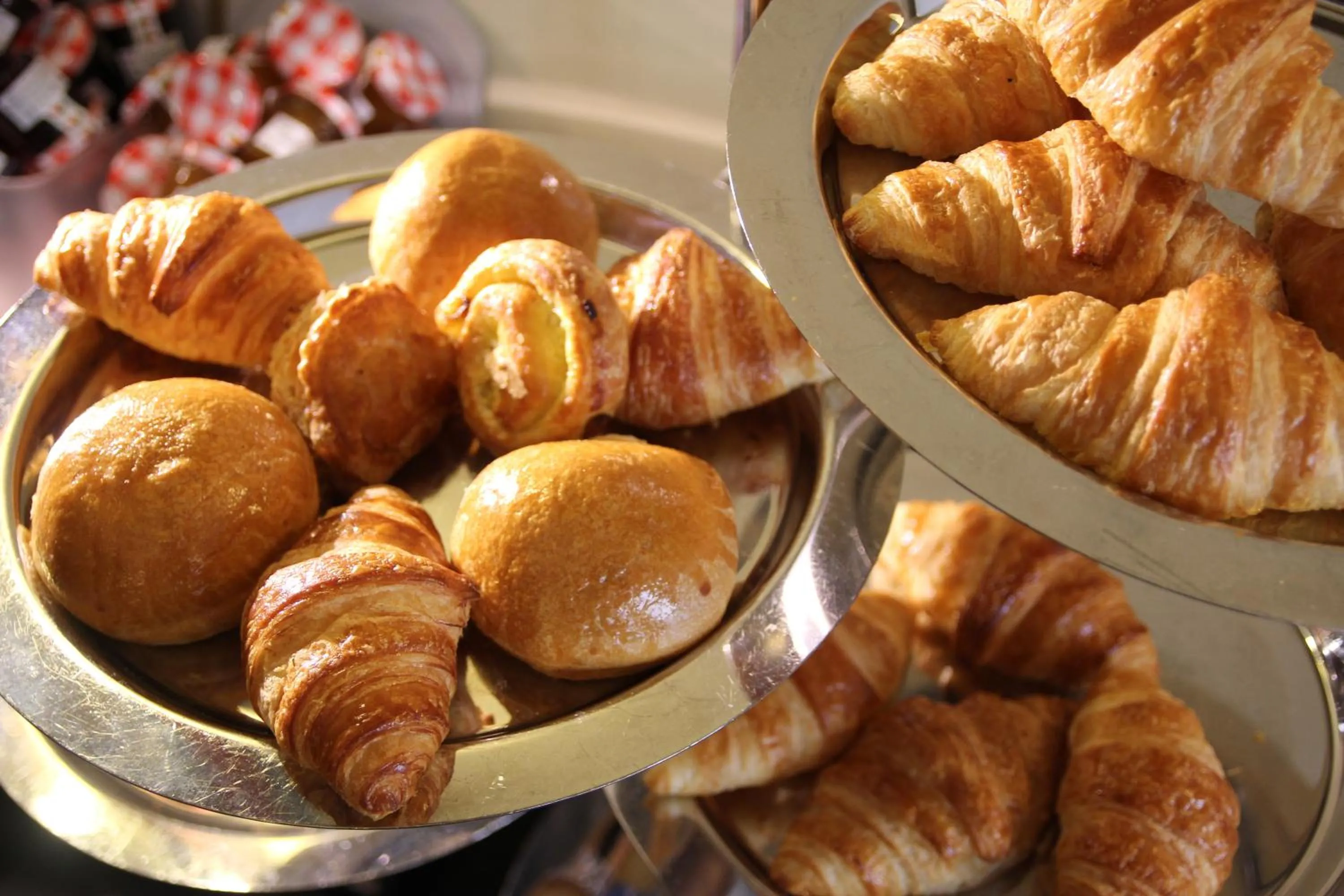 Food and drinks in Mercure Paris Opera Louvre