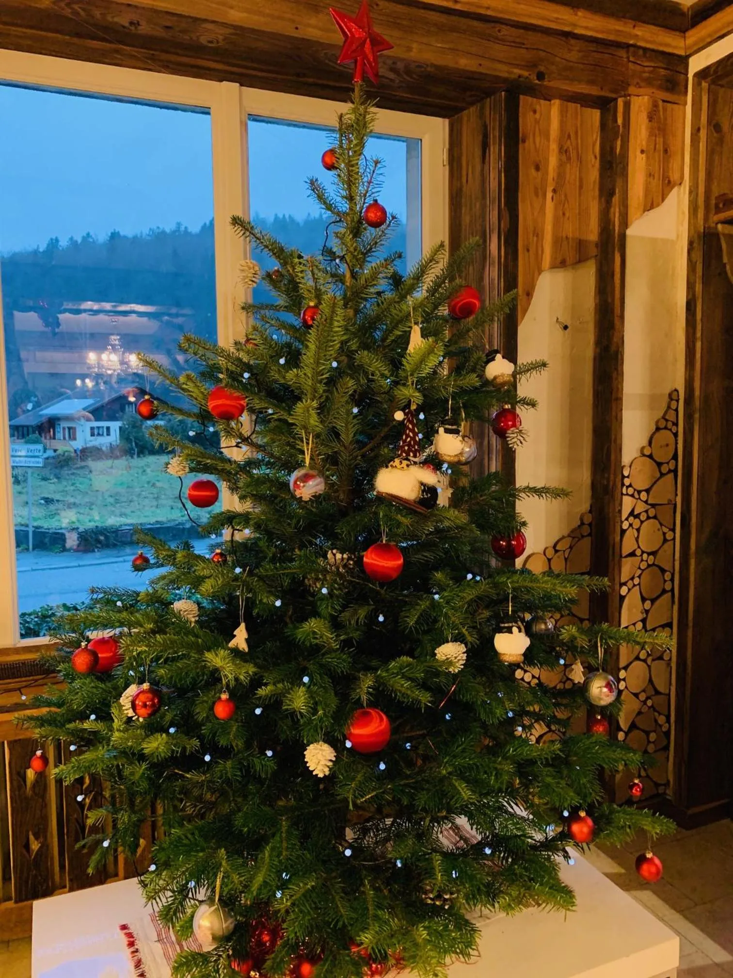 Decorative detail in Chez MARLYSE-chambres et Table d'hôtes