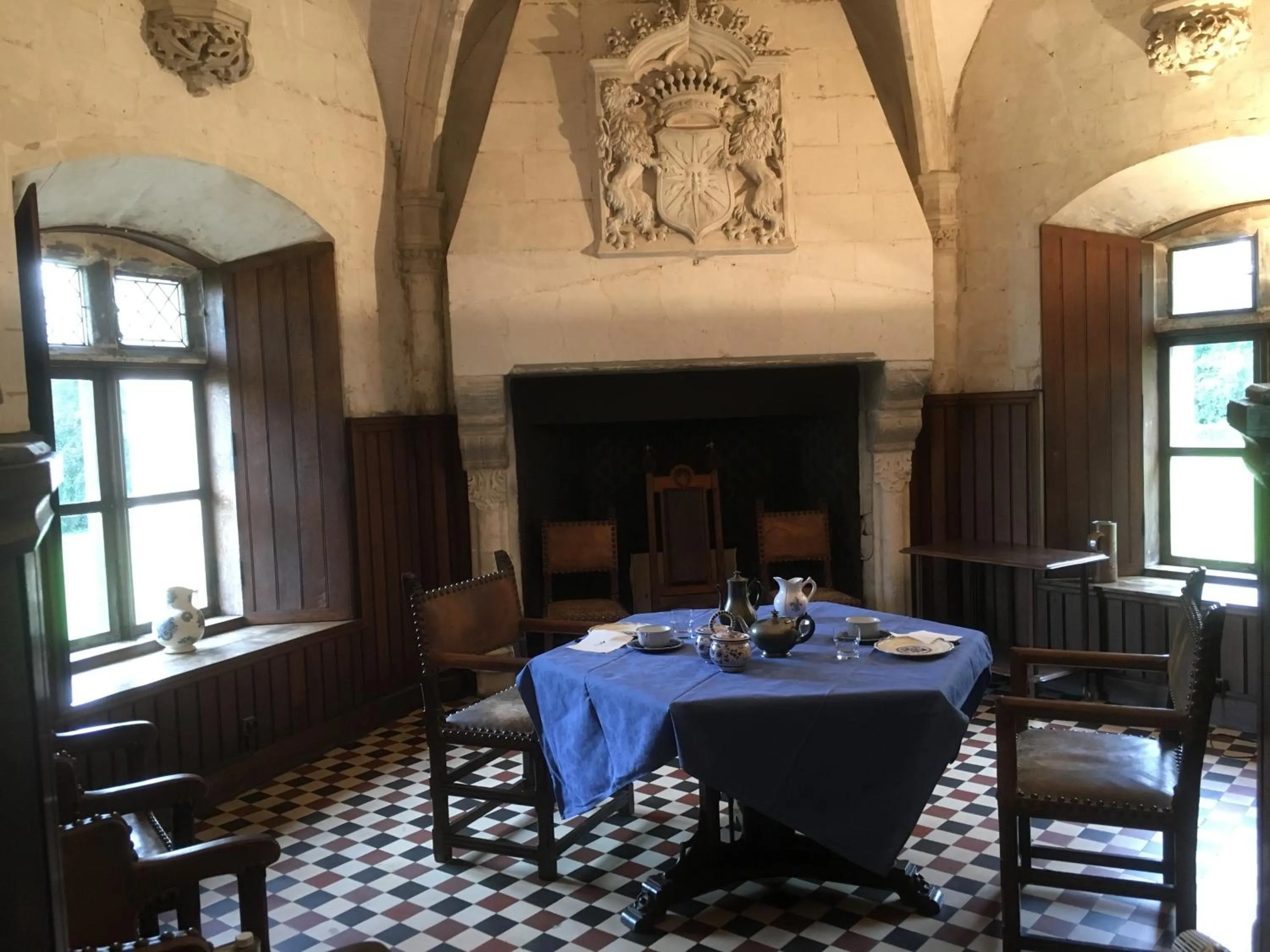 Breakfast in Château de Villers-Châtel