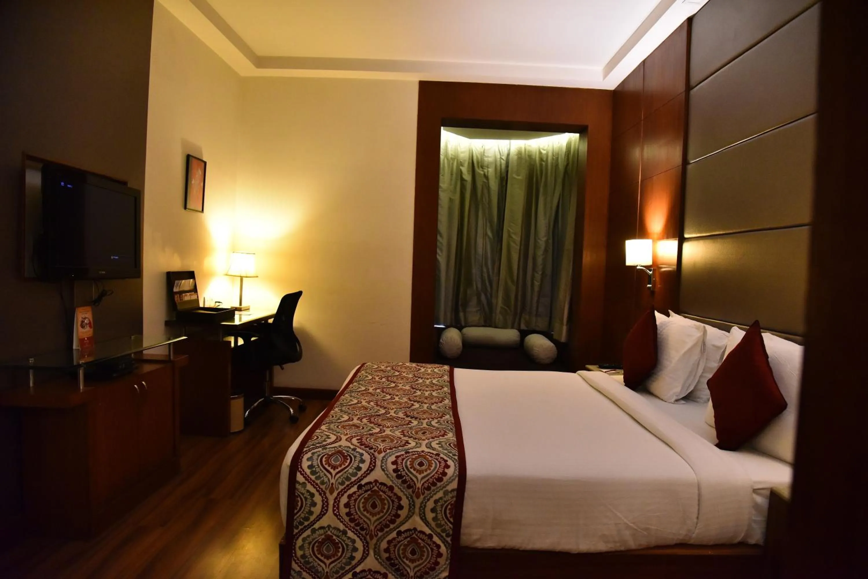 Bedroom, Bed in Lords Plaza Jaipur