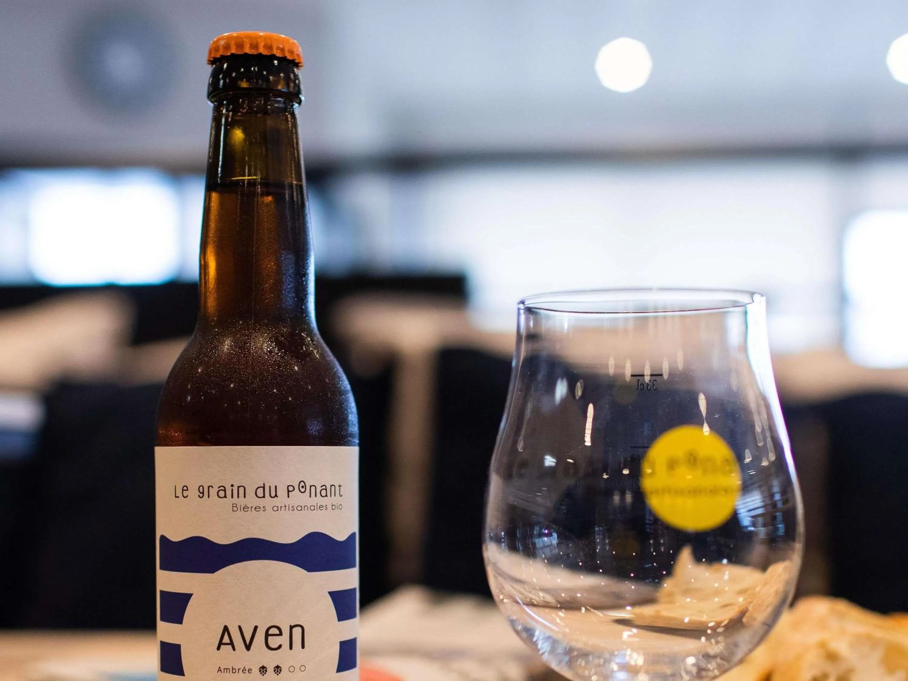 Lounge or bar in Mercure Lorient Centre