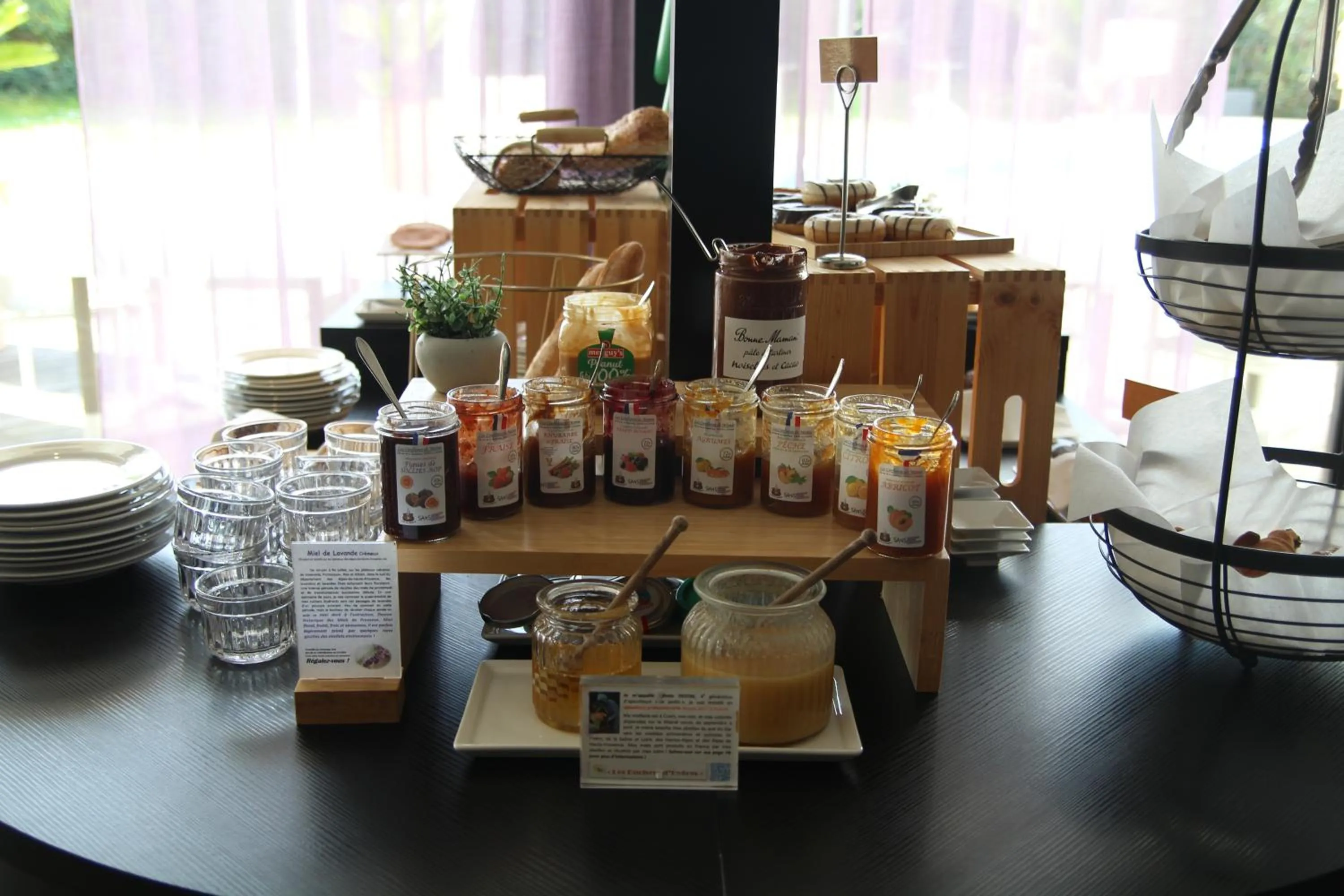 Breakfast in Mercure Hyères Centre Côte d'Azur