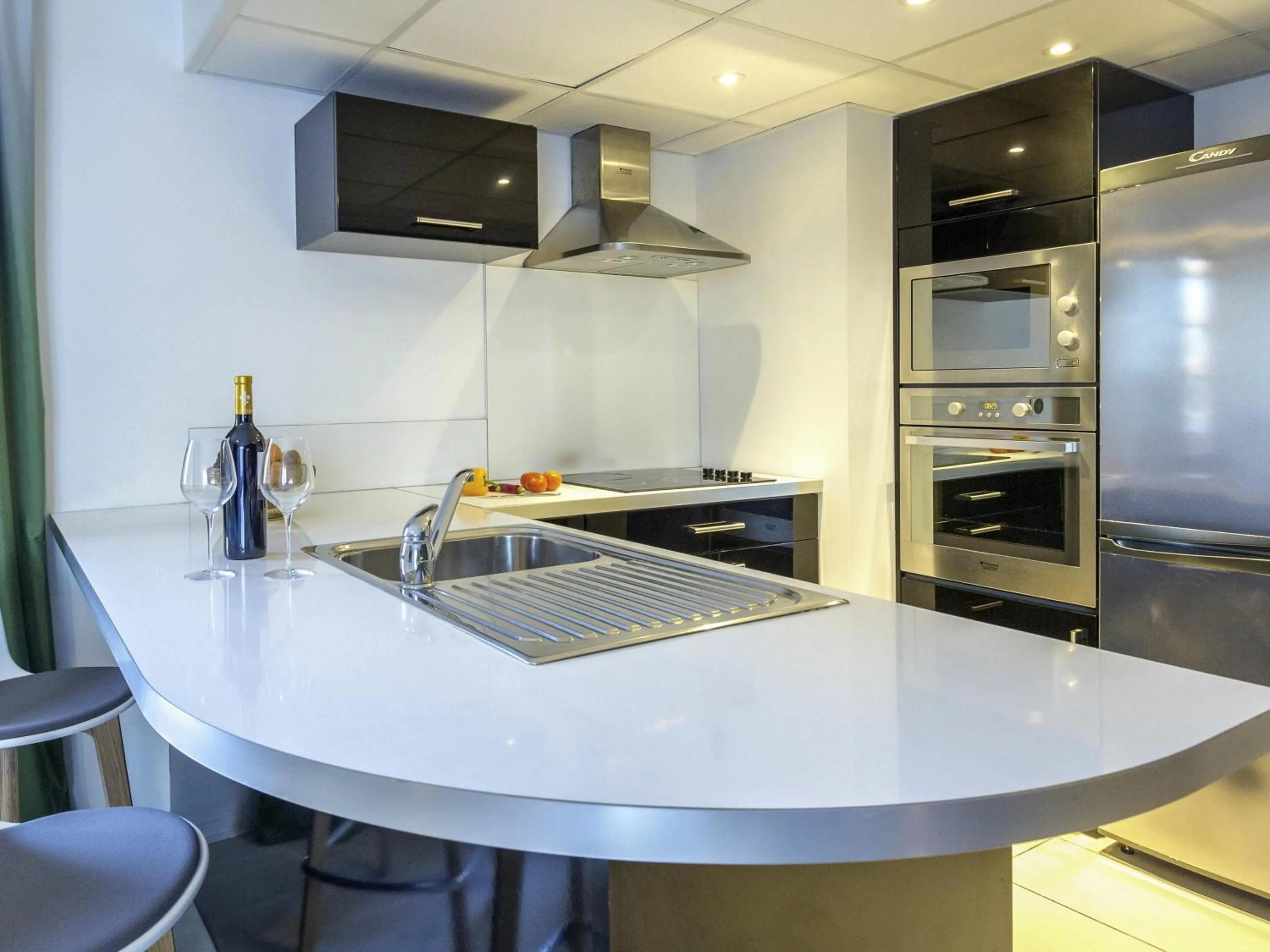 Bedroom in Mercure Hyères Centre Côte d'Azur