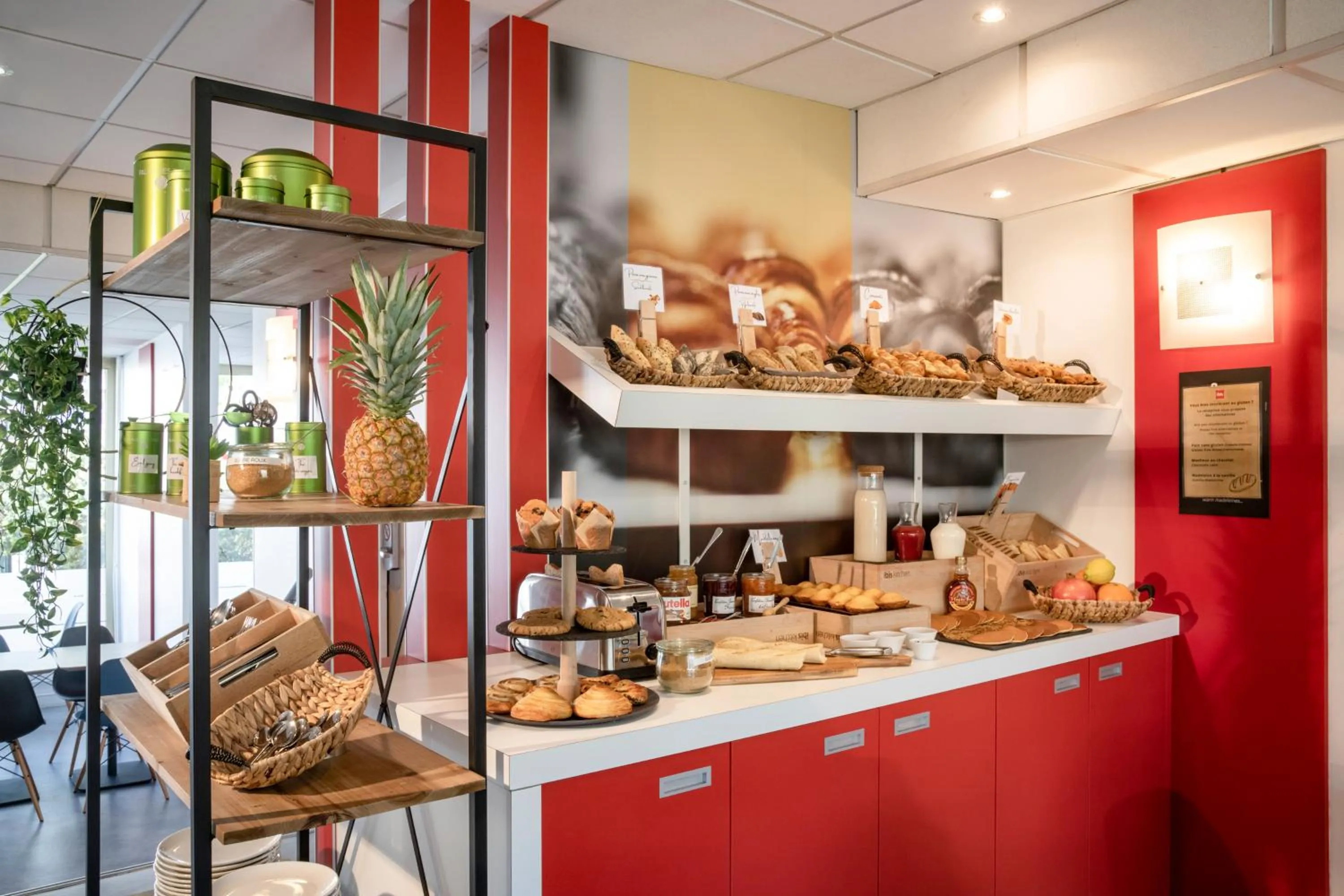 Breakfast in ibis Cannes Plage La Bocca