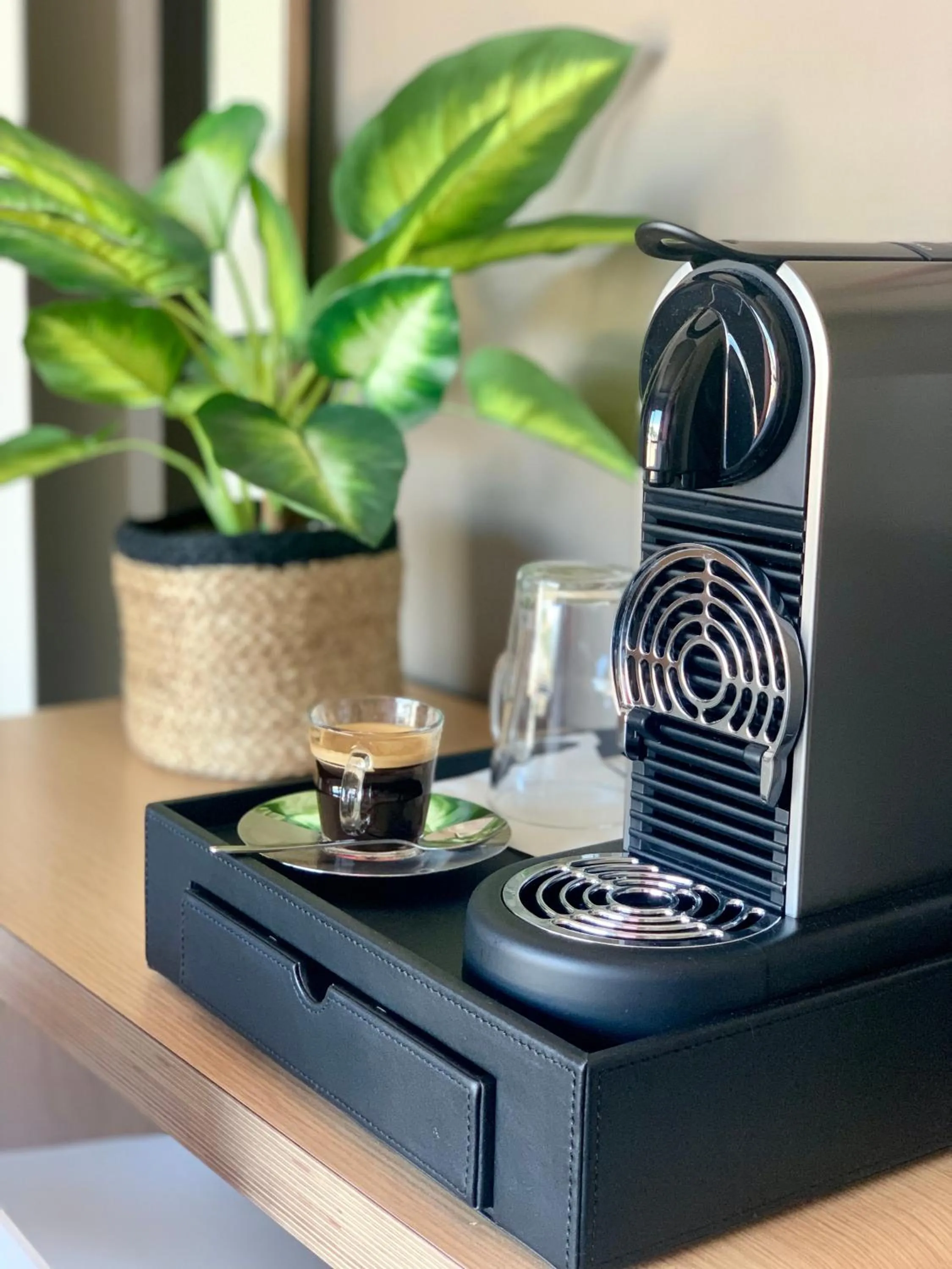 Coffee/tea facilities in ibis Cannes Plage La Bocca