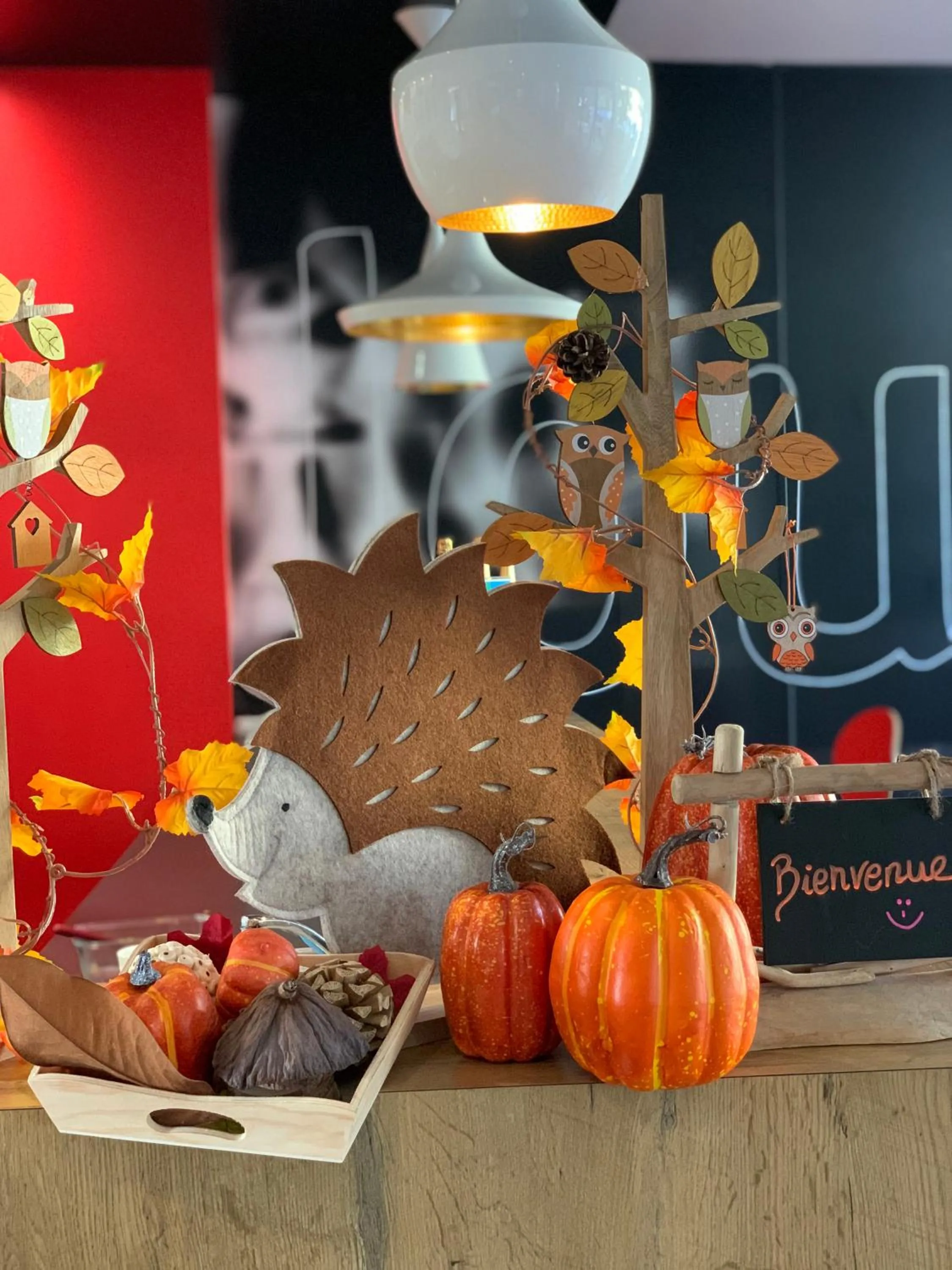 Decorative detail in ibis Cannes Plage La Bocca